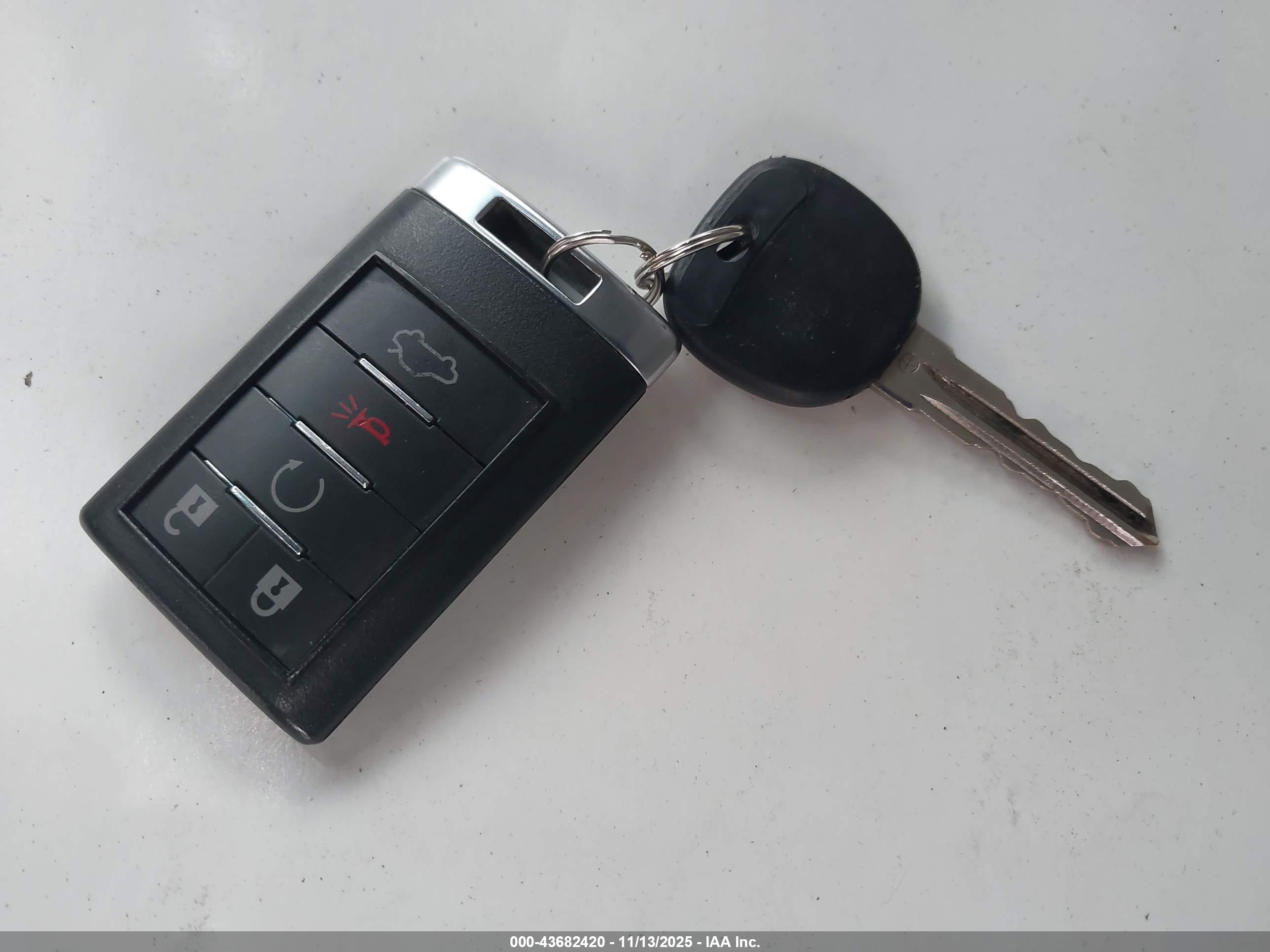 CADILLAC DTS image 11