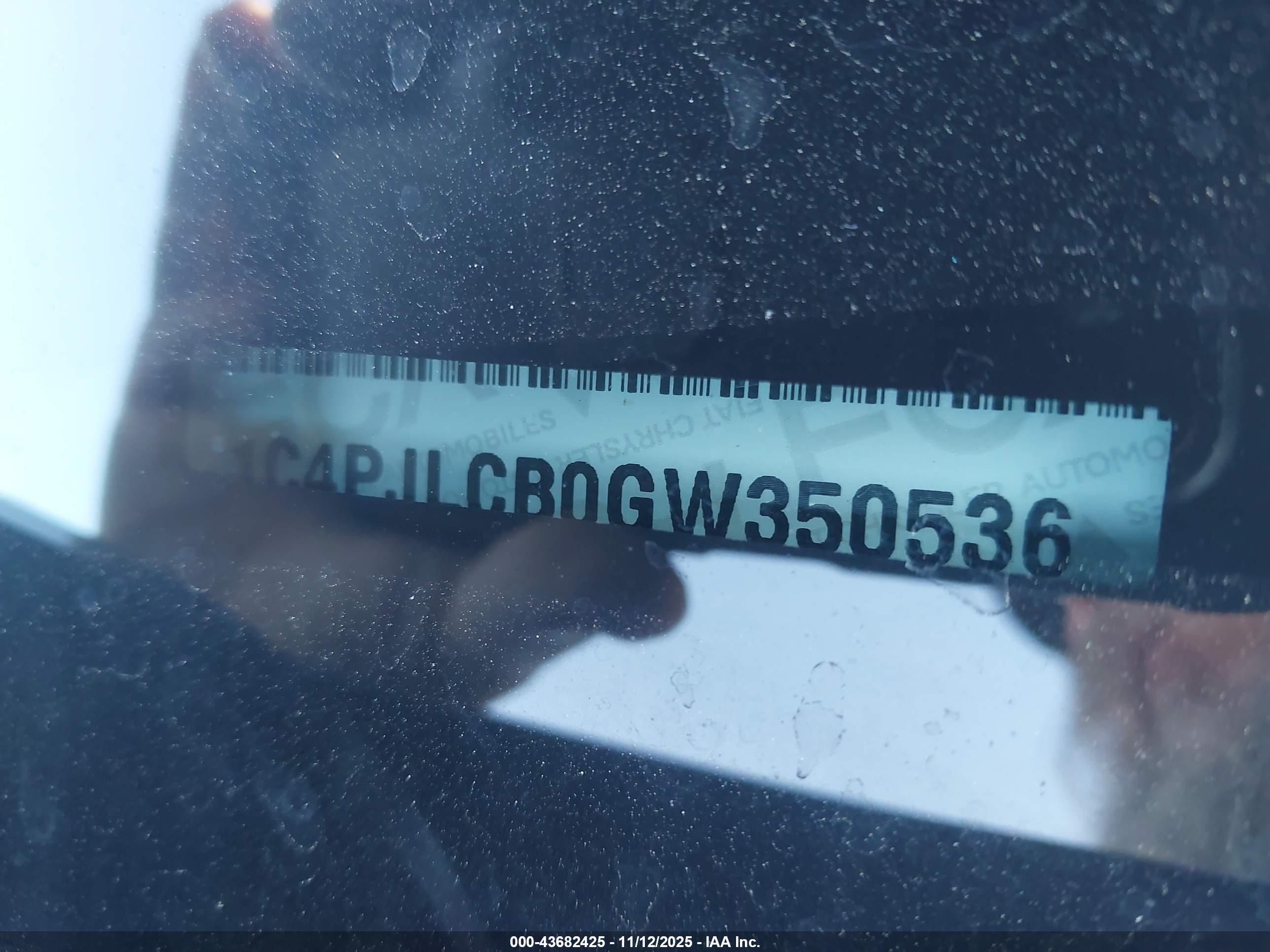 JEEP CHEROKEE image 9