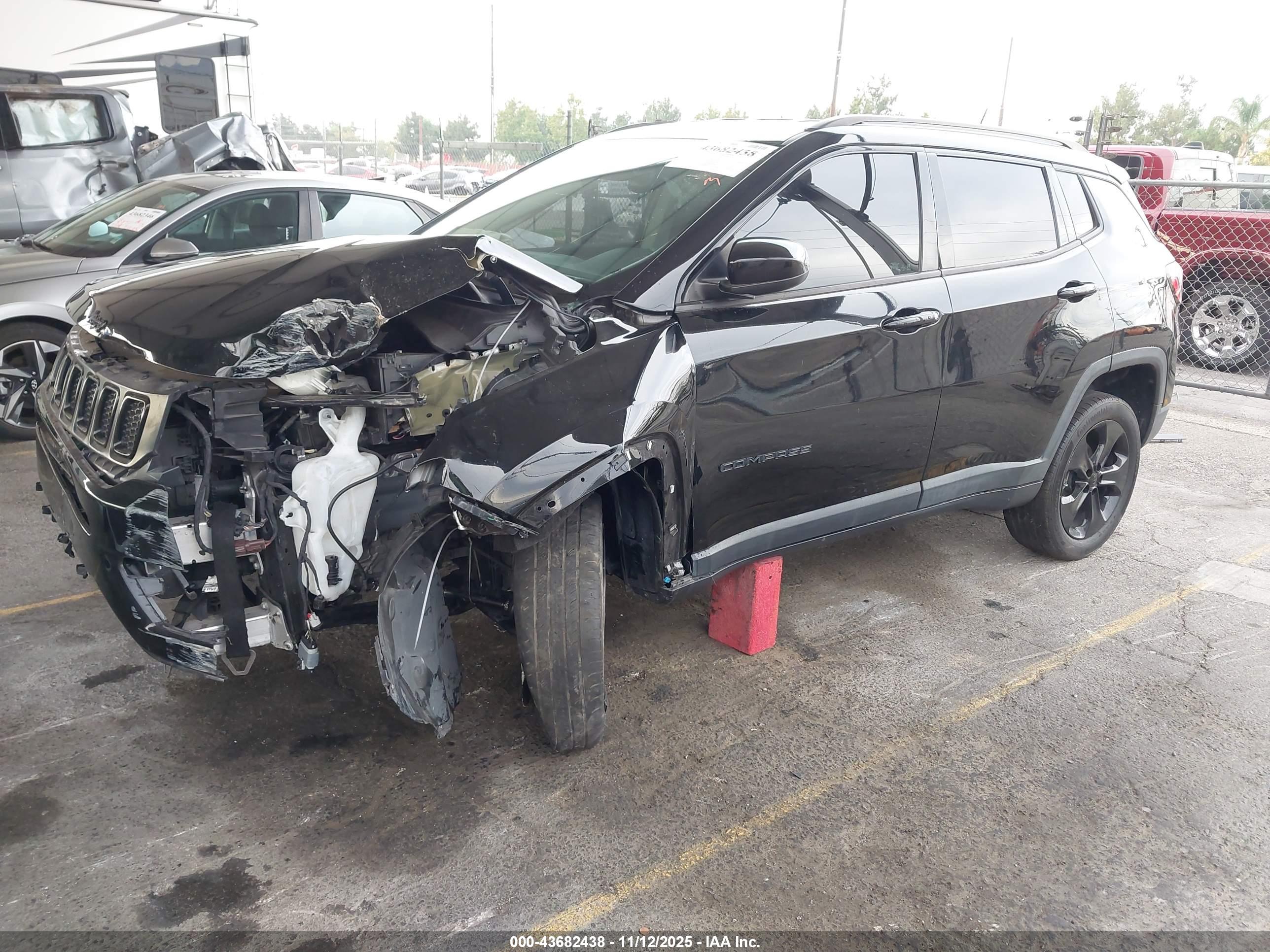 JEEP COMPASS image 2