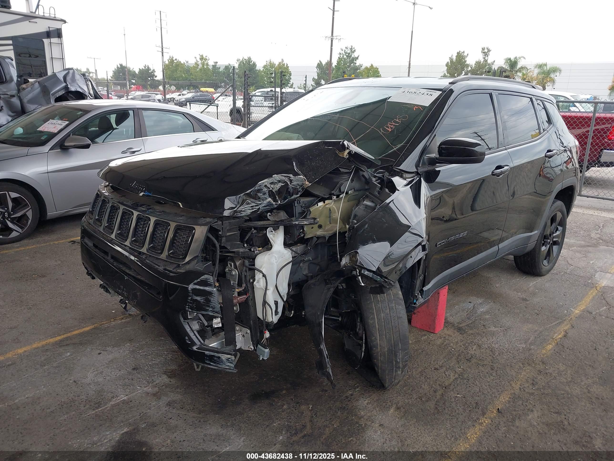 JEEP COMPASS image 6