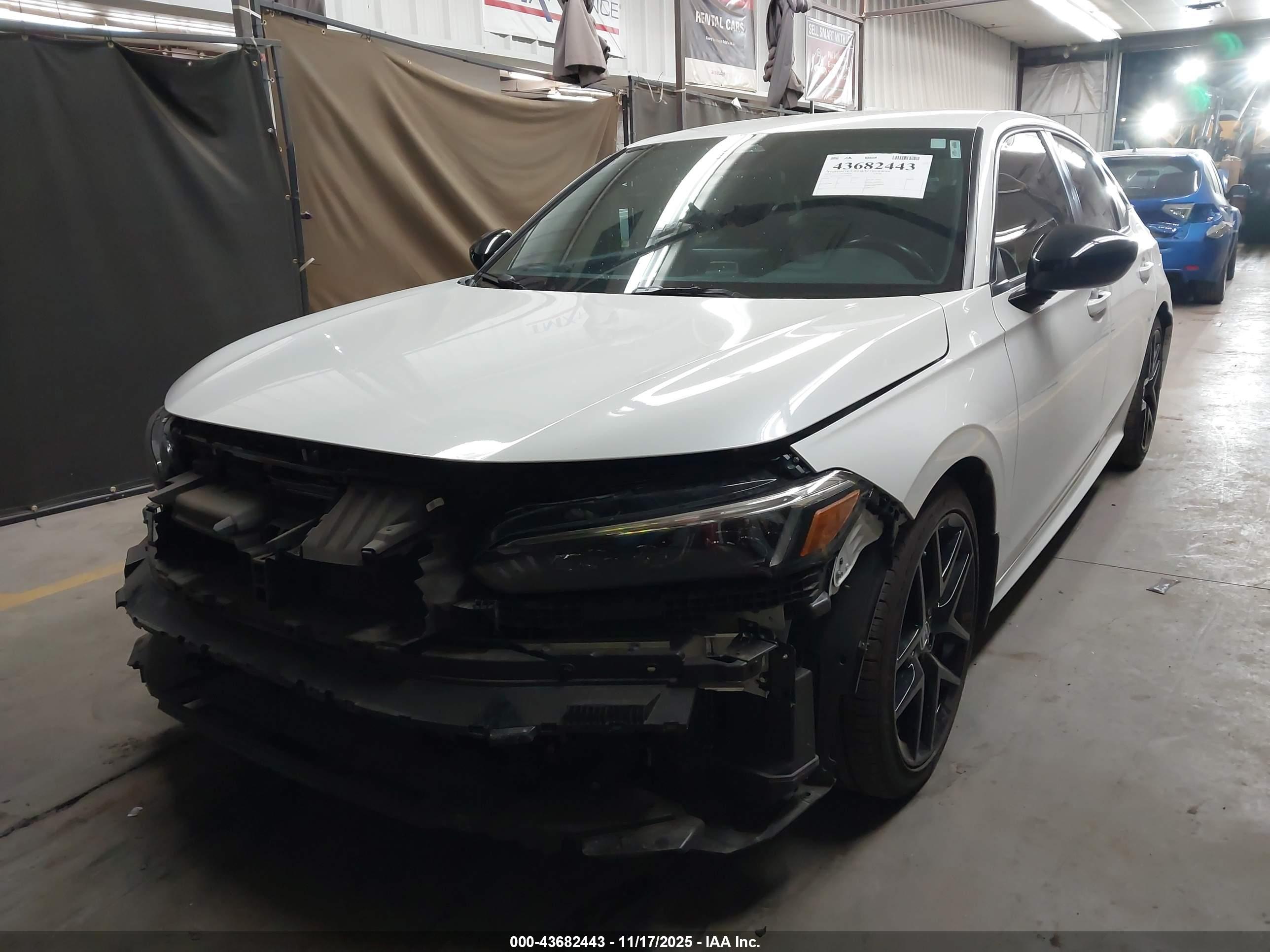 HONDA CIVIC image 2