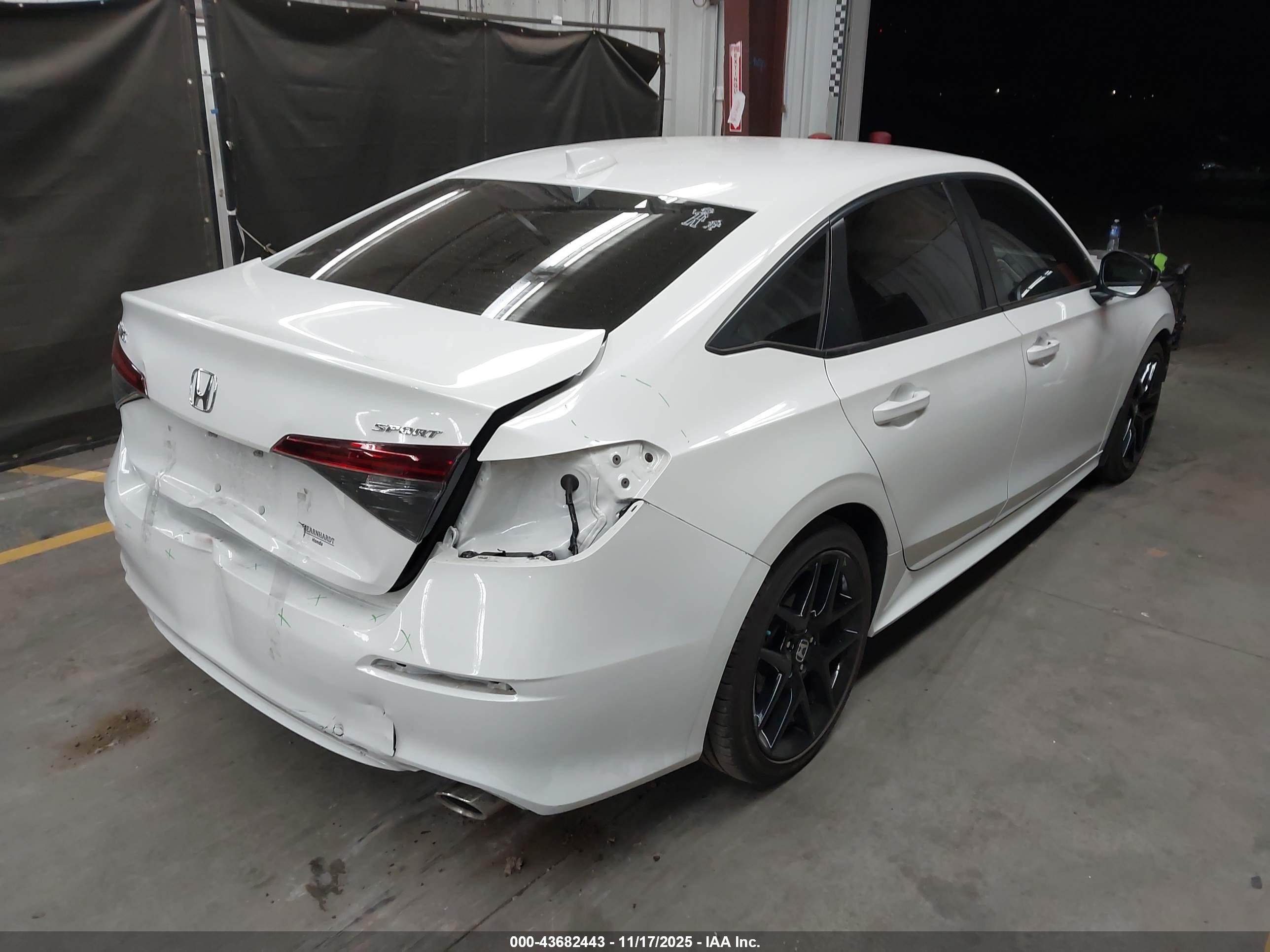 HONDA CIVIC image 4