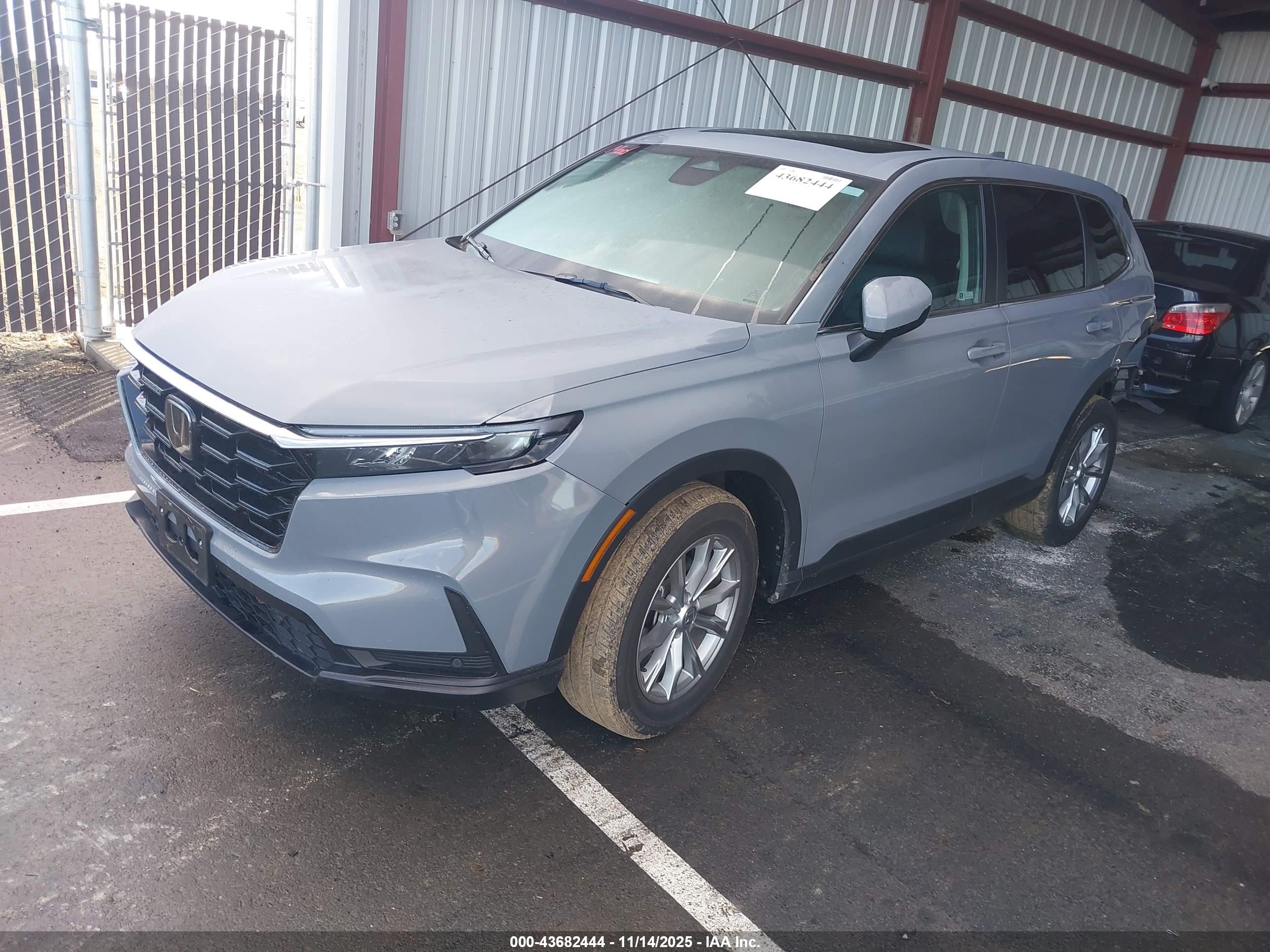 HONDA CR-V image 2