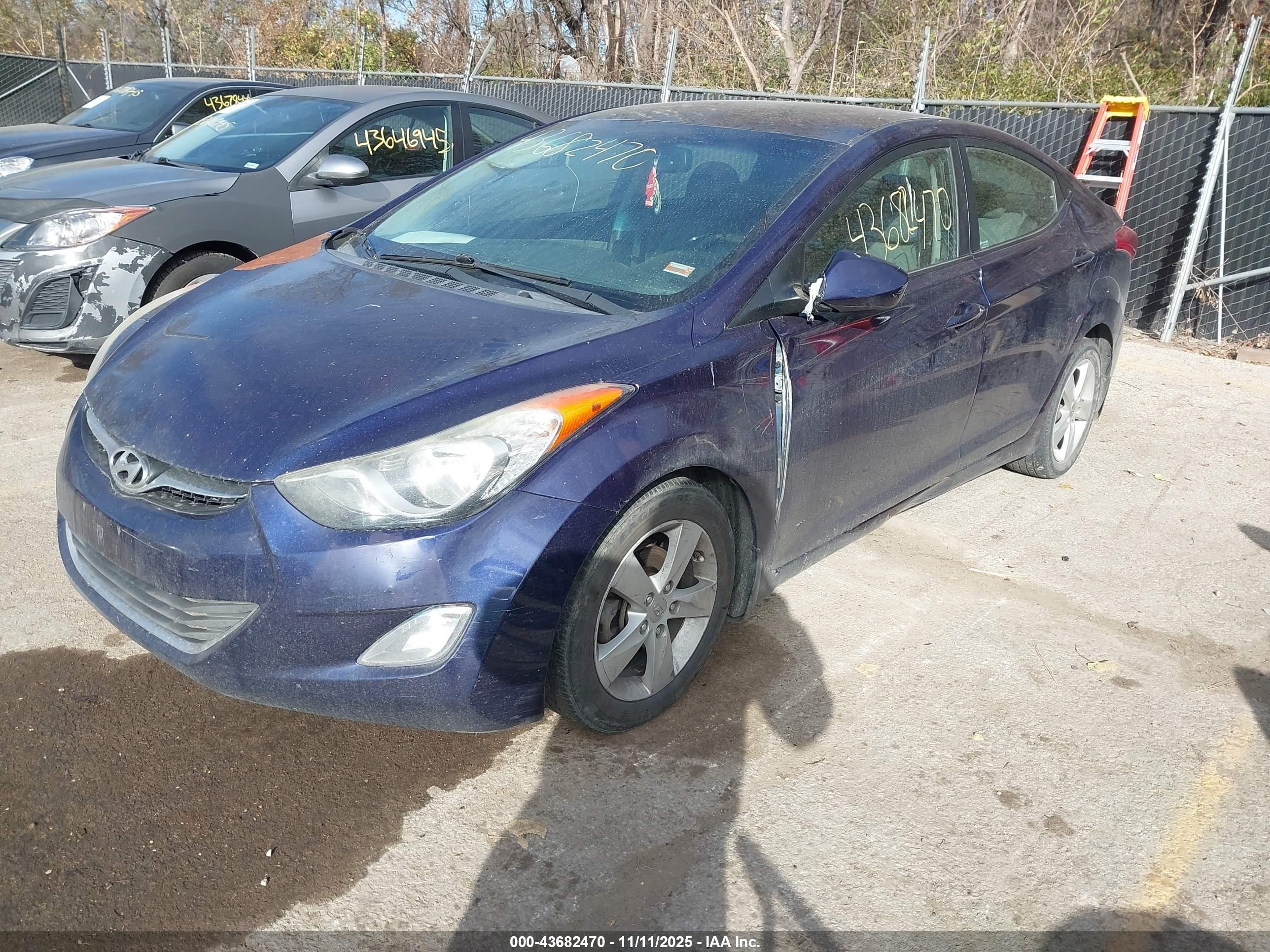 HYUNDAI ELANTRA image 2