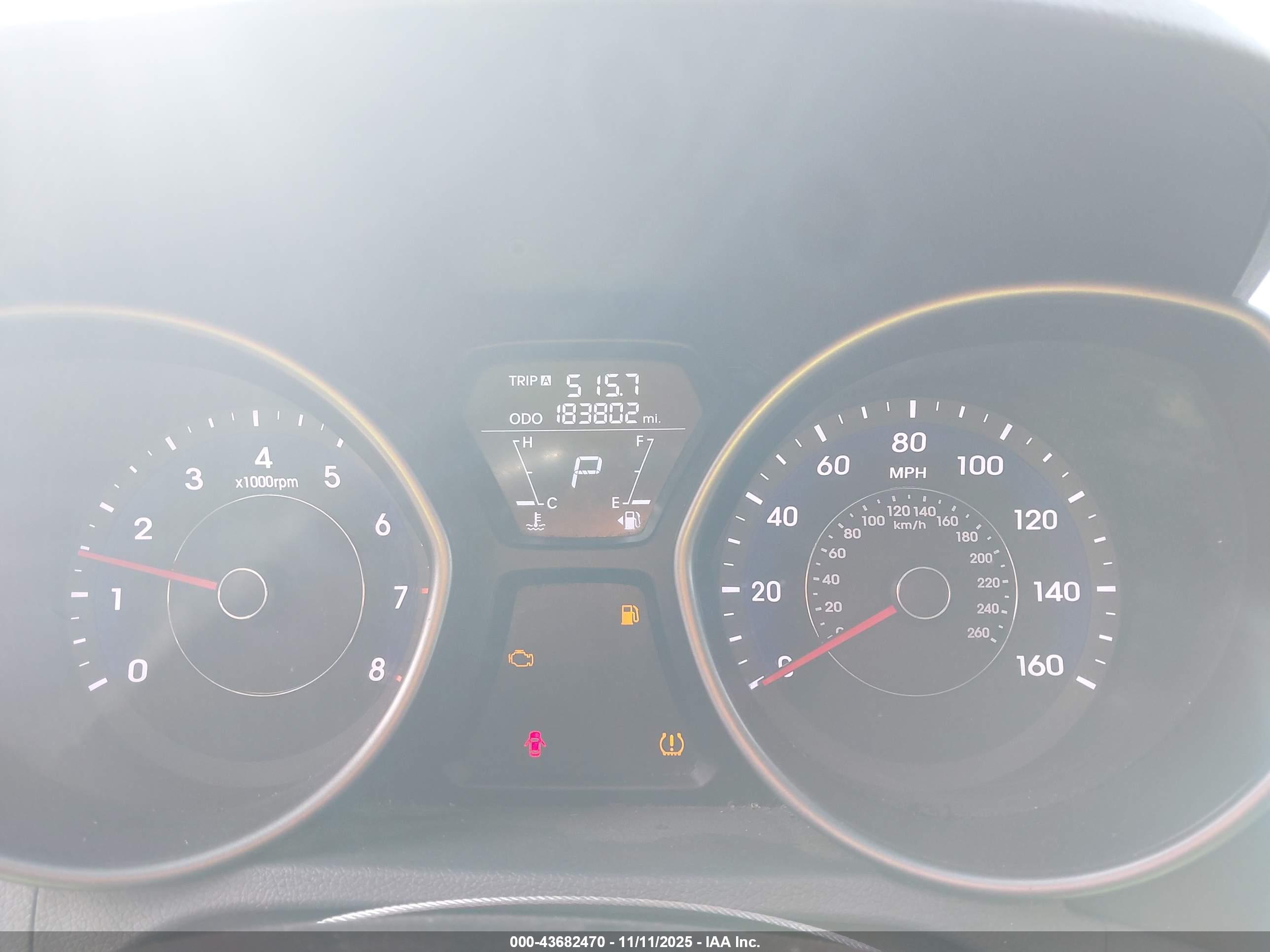 HYUNDAI ELANTRA image 7