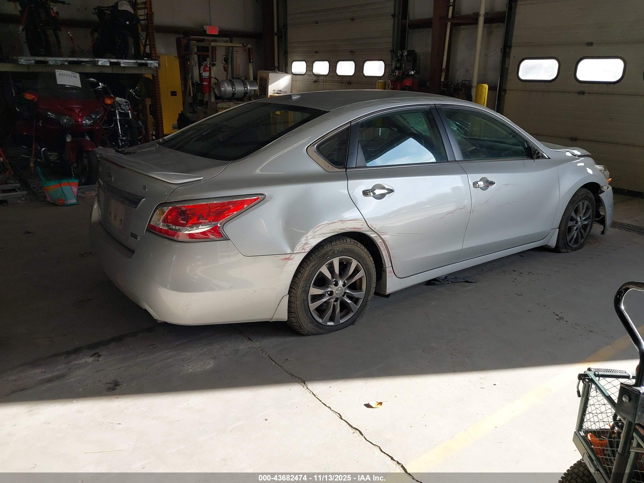 NISSAN ALTIMA image 4