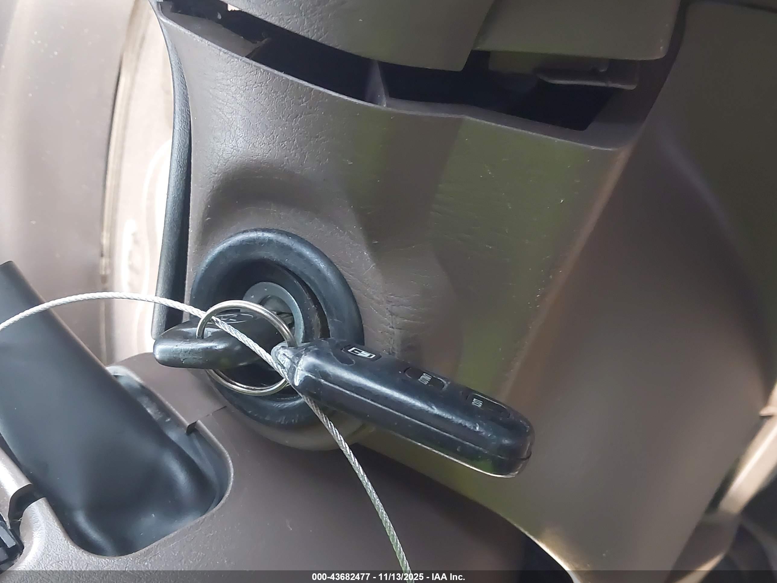 TOYOTA SEQUOIA image 11