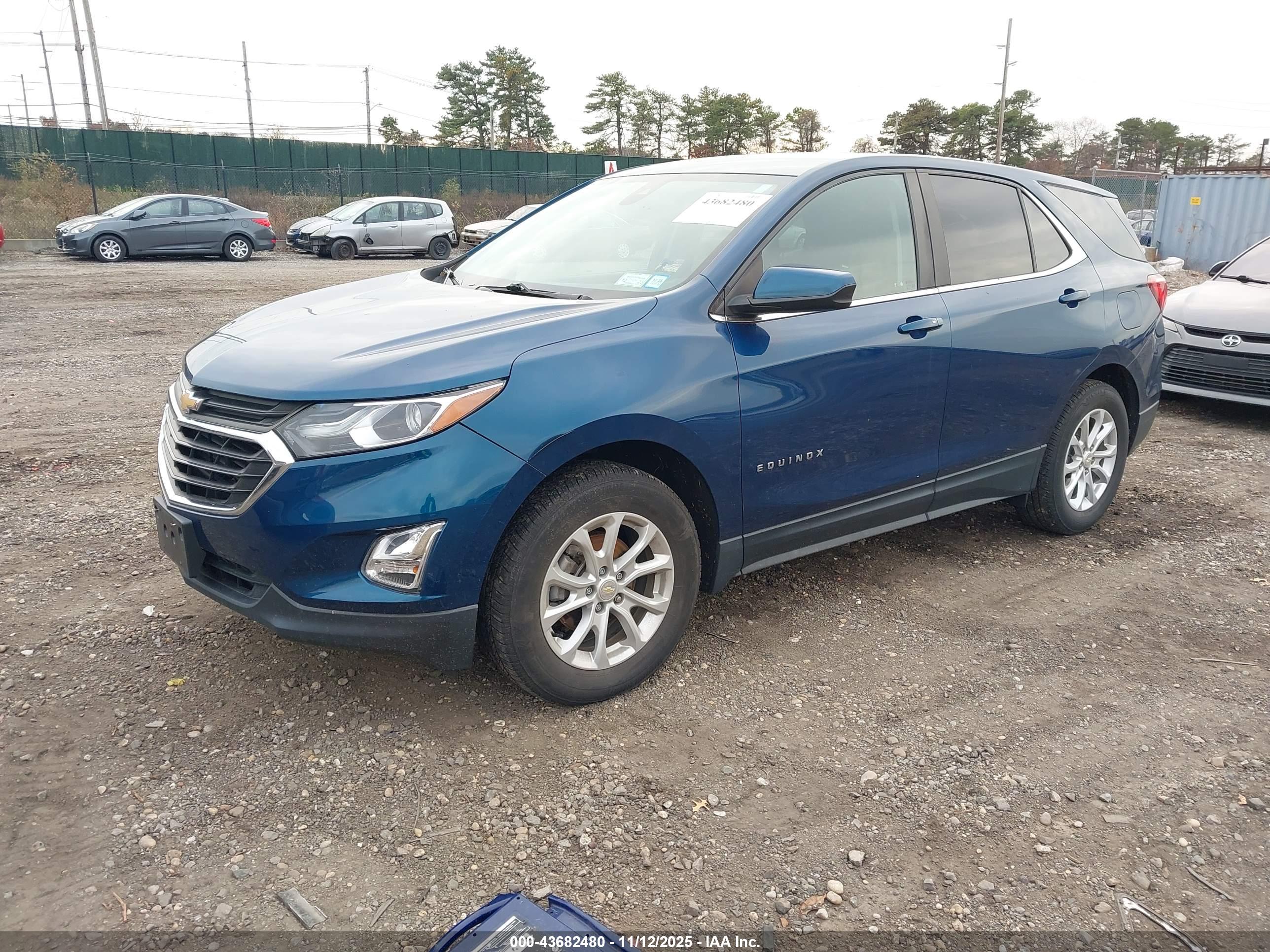CHEVROLET EQUINOX image 2