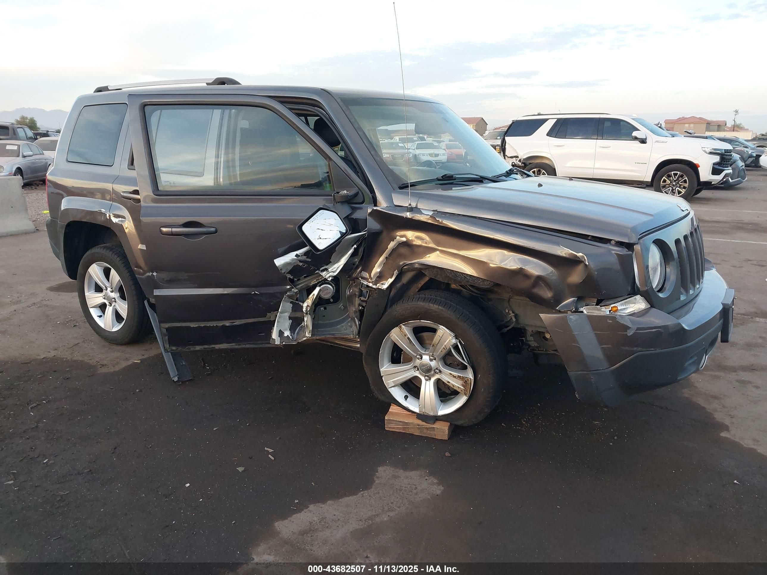 JEEP PATRIOT image 6