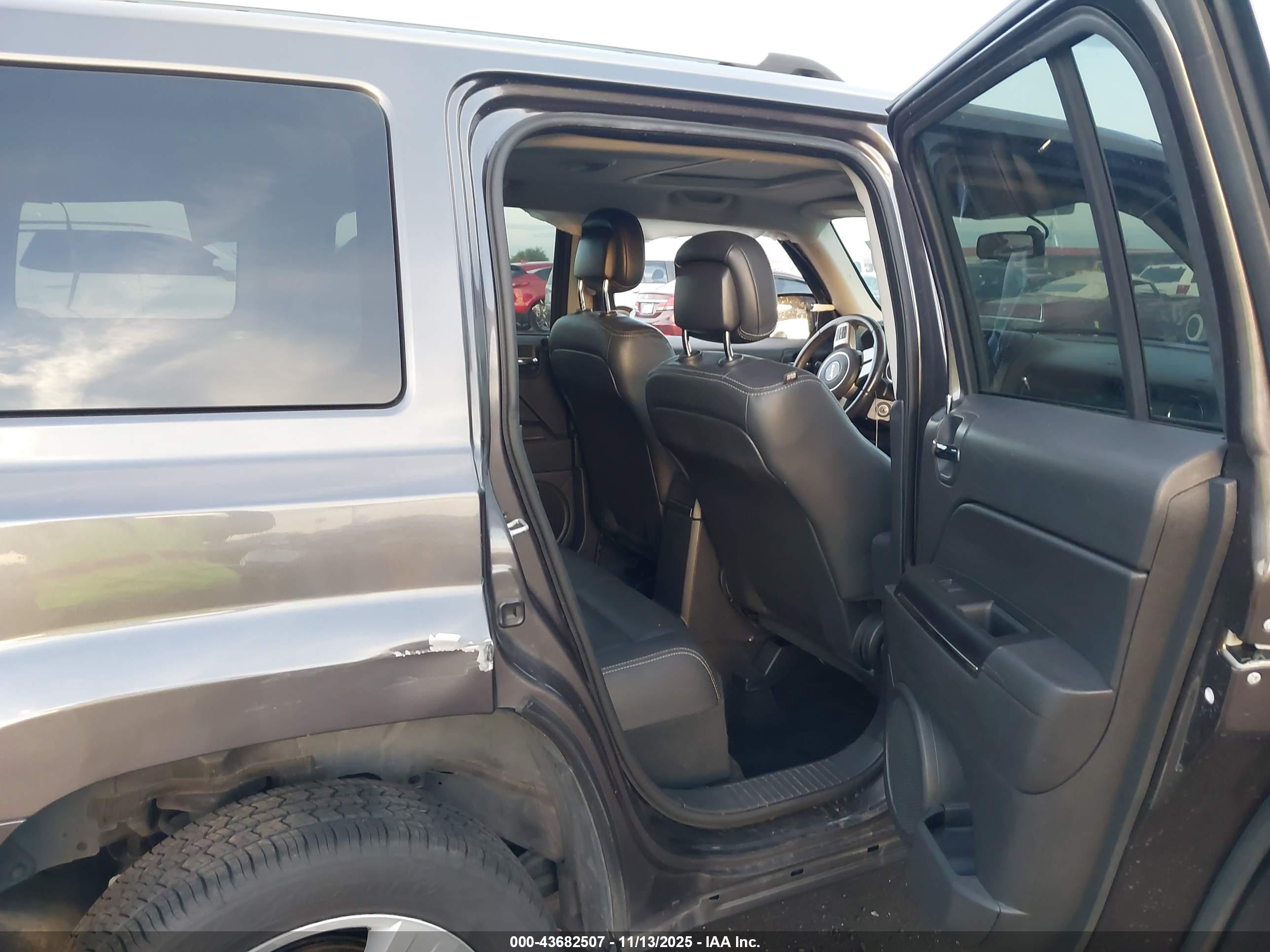 JEEP PATRIOT image 8