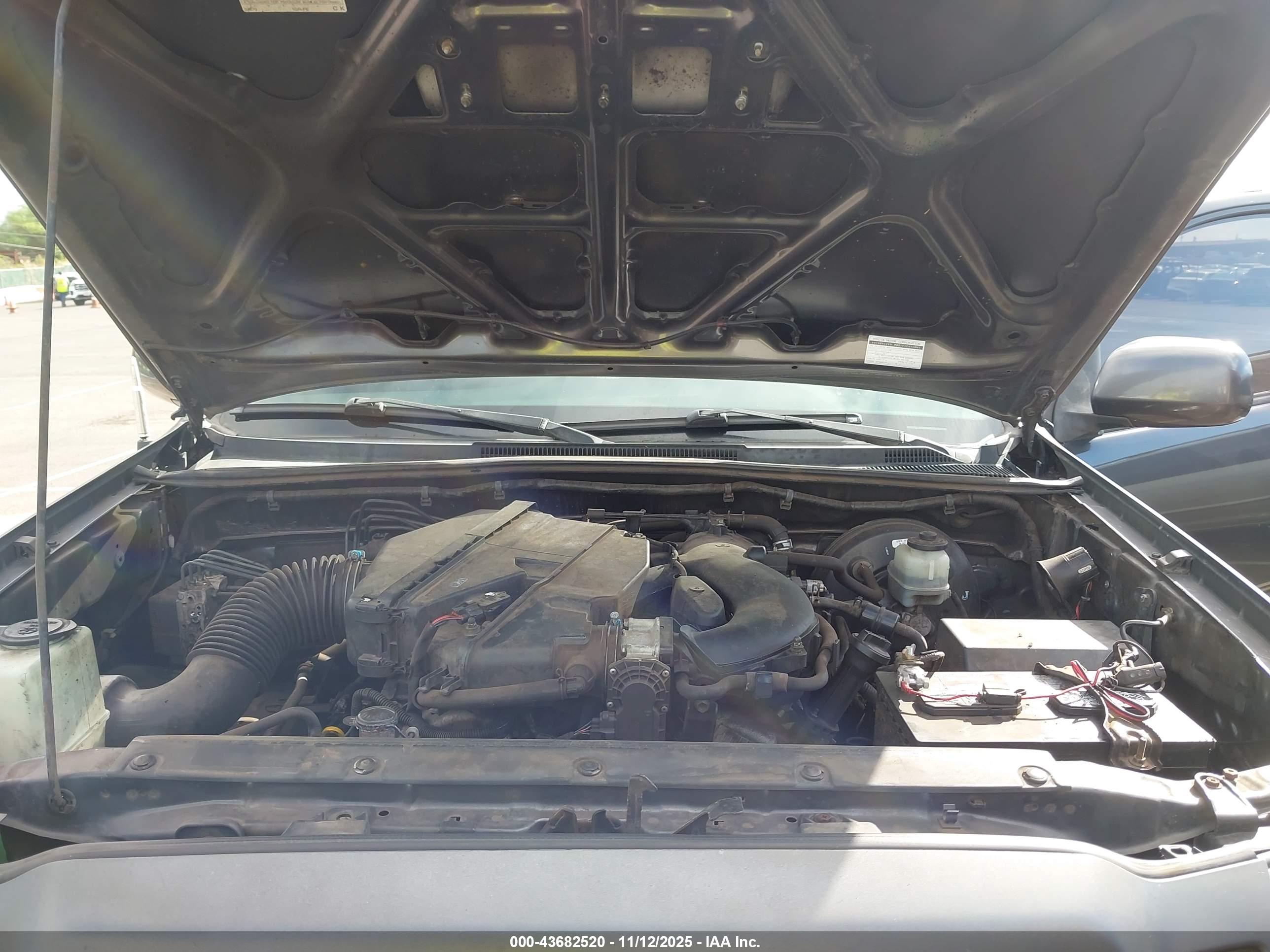 TOYOTA TACOMA image 10
