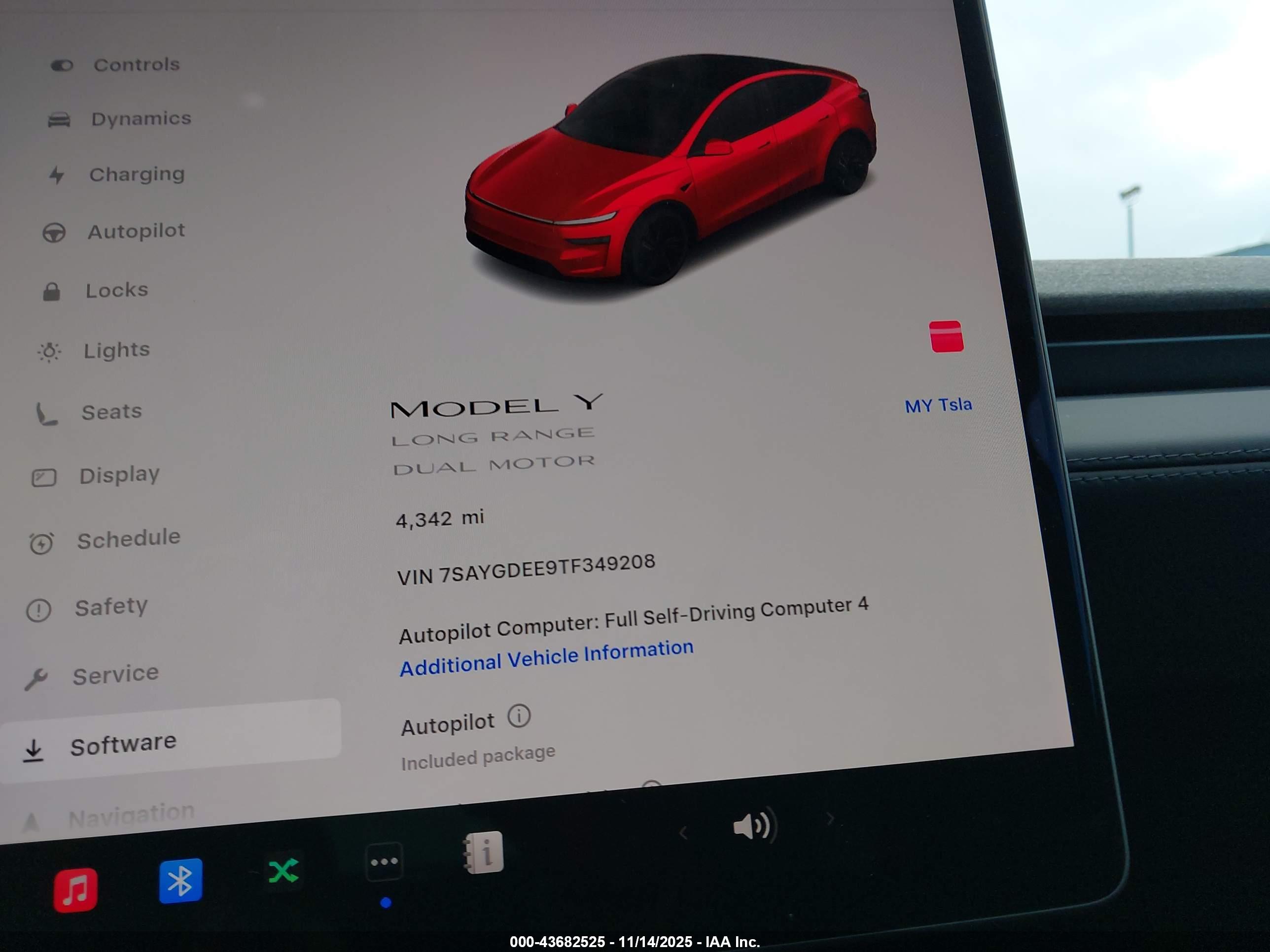 TESLA MODEL image 7