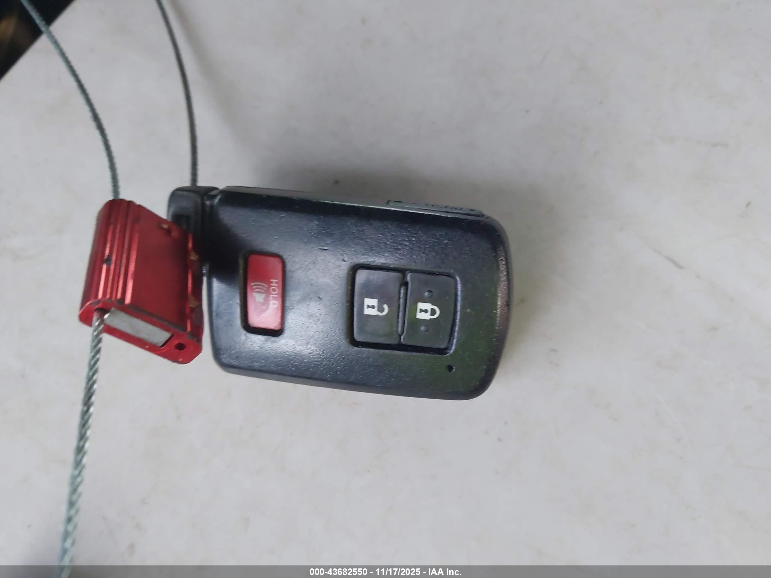 TOYOTA TACOMA image 11