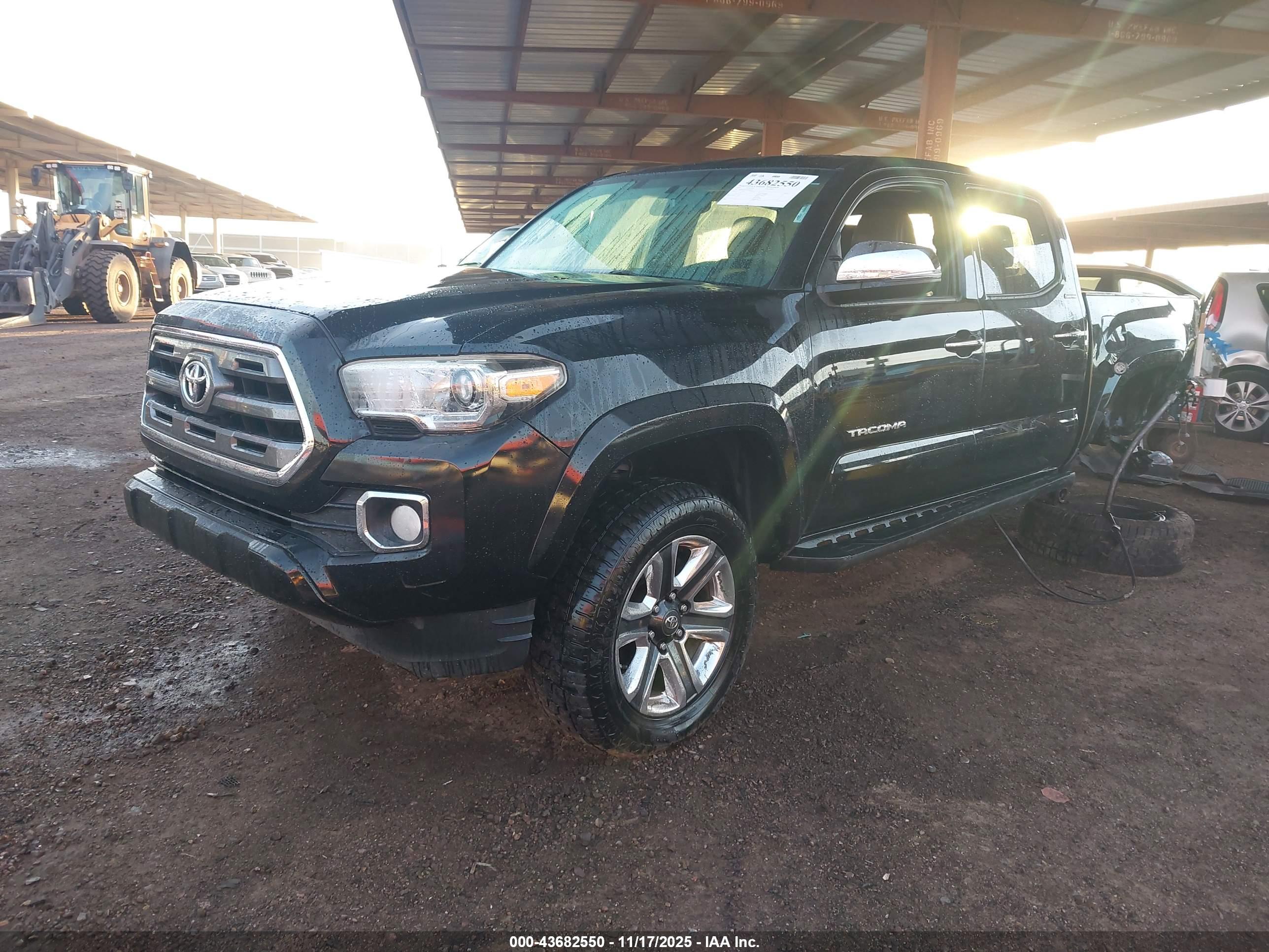 TOYOTA TACOMA image 2