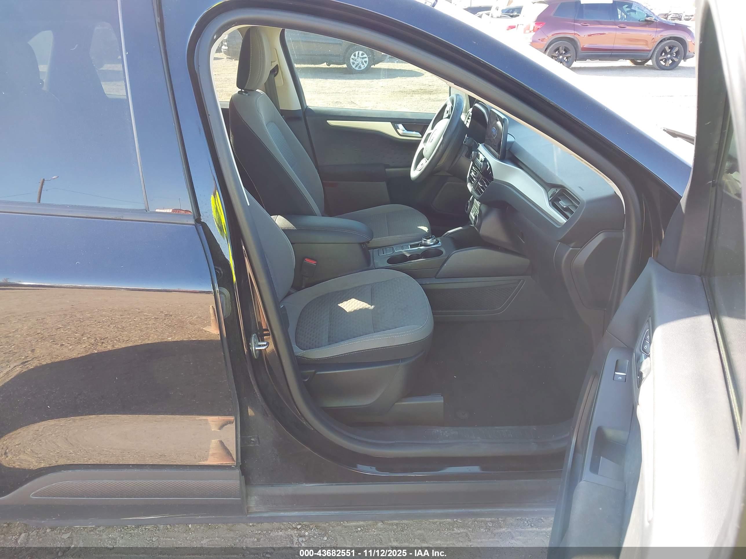 FORD ESCAPE image 5