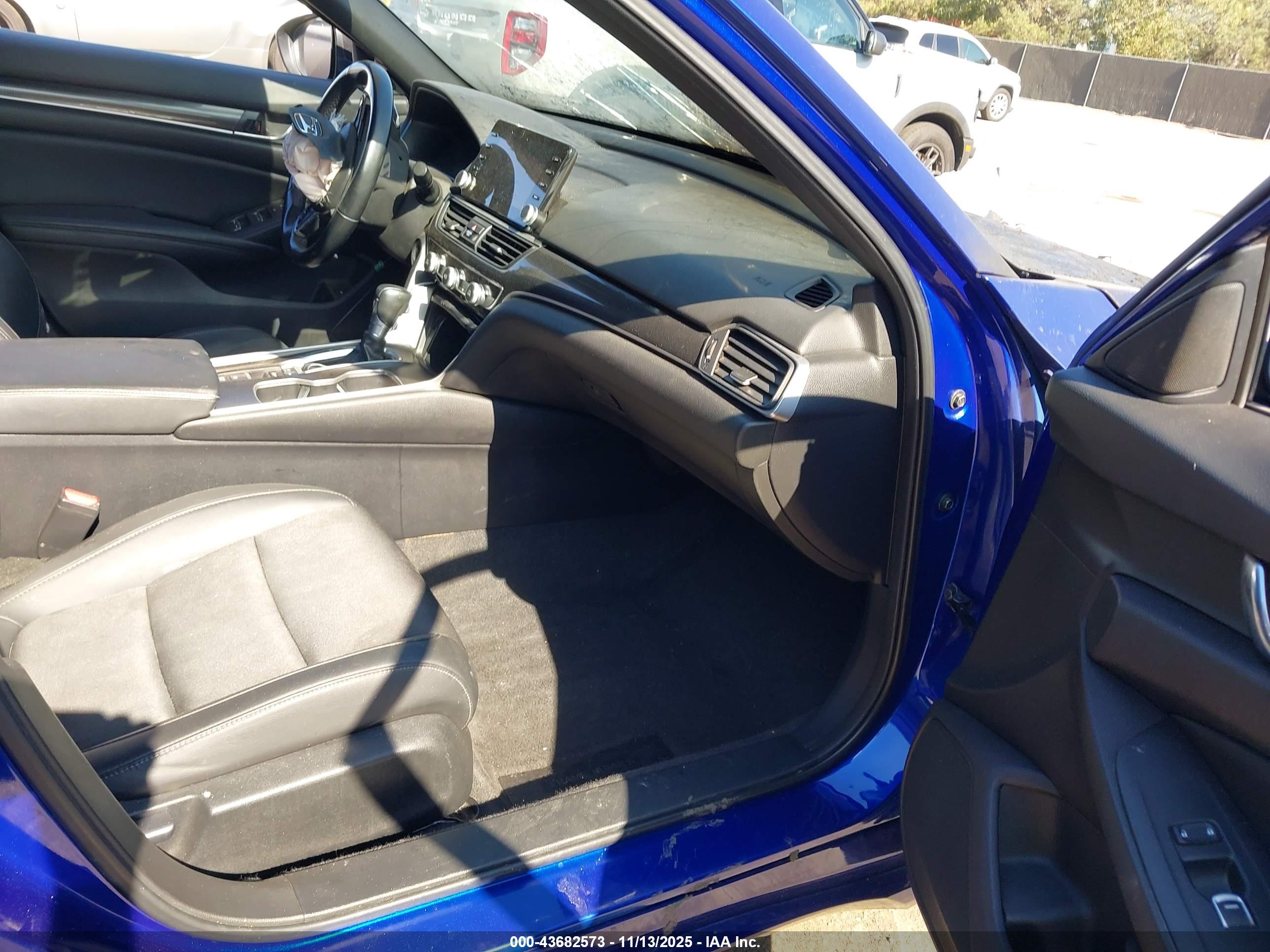 HONDA ACCORD image 5