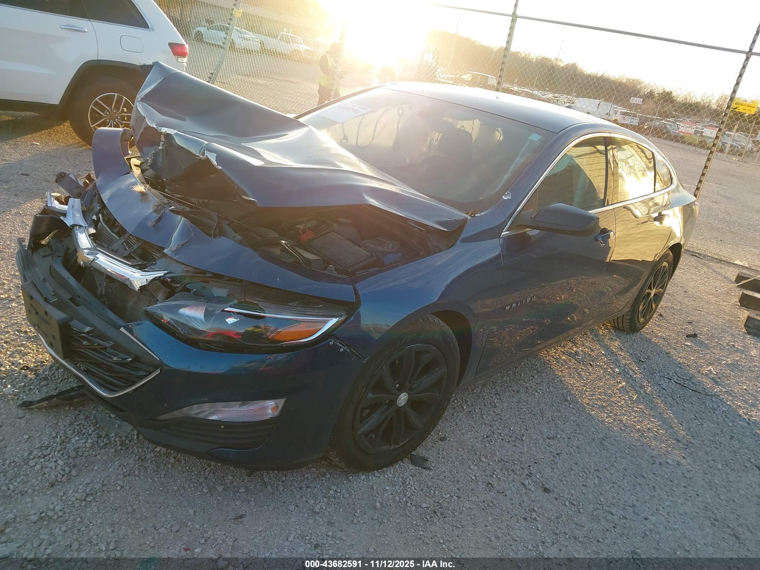 CHEVROLET MALIBU image 2