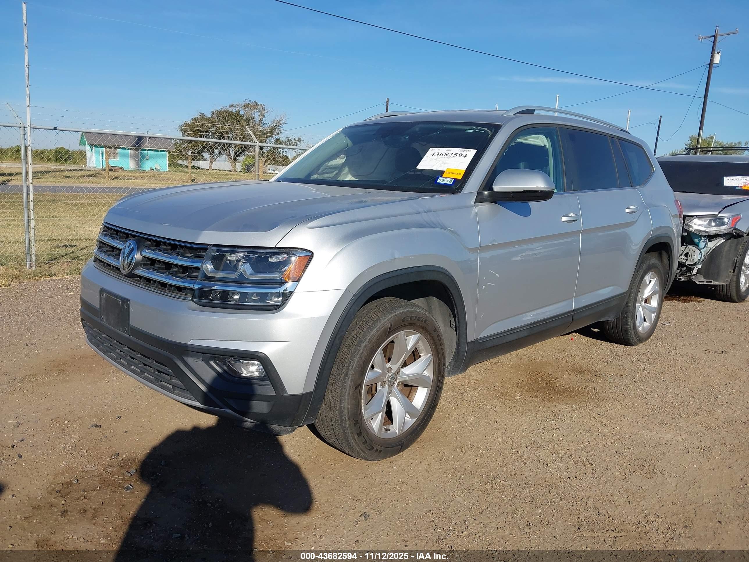 VOLKSWAGEN ATLAS image 2