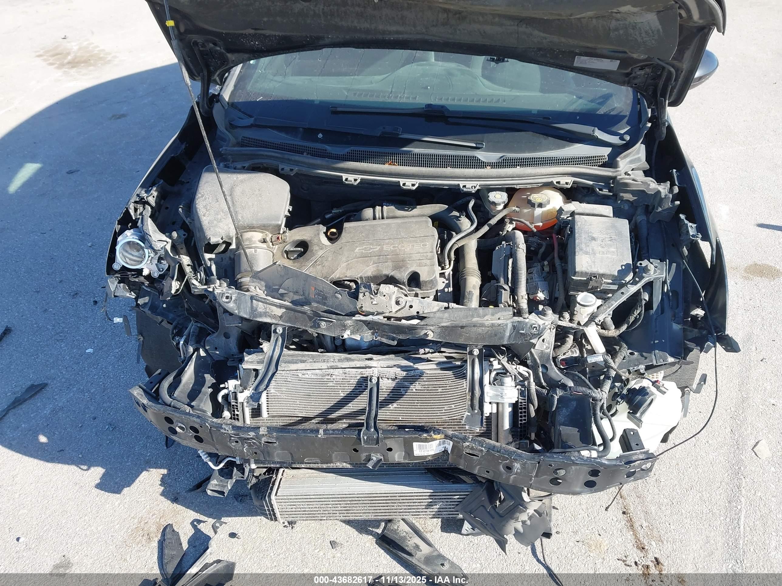 CHEVROLET CRUZE image 10