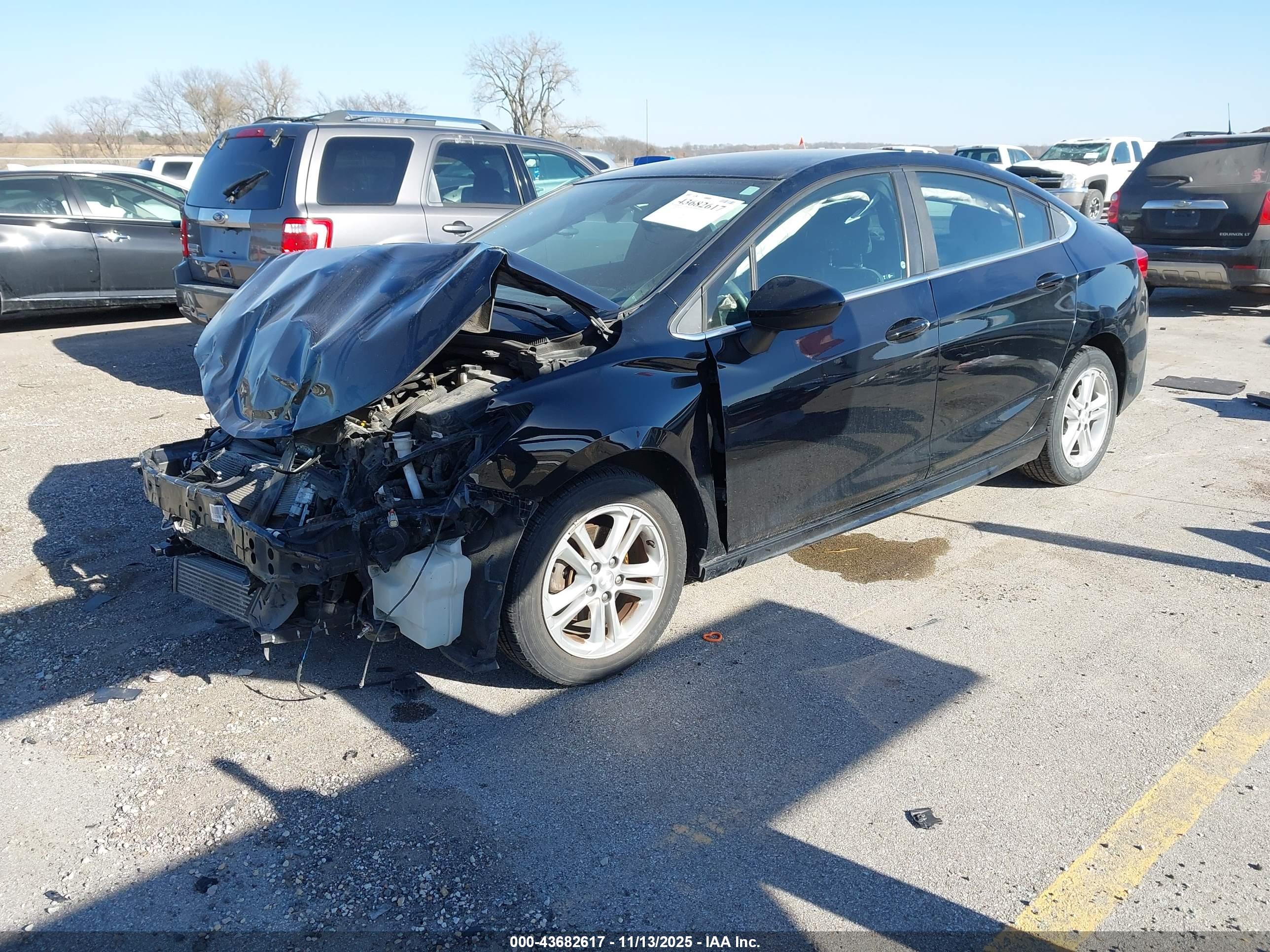 CHEVROLET CRUZE image 2
