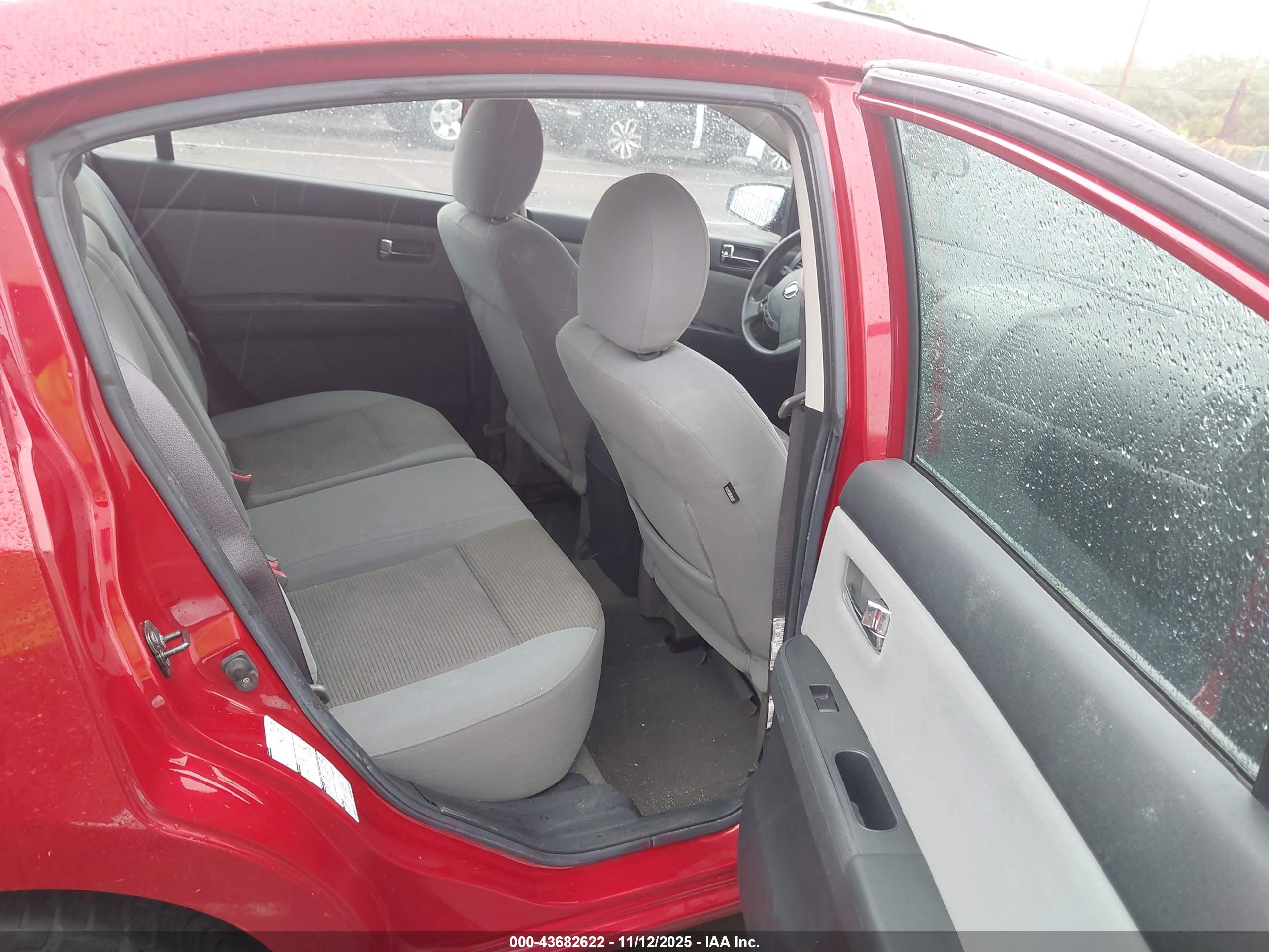 NISSAN SENTRA image 8