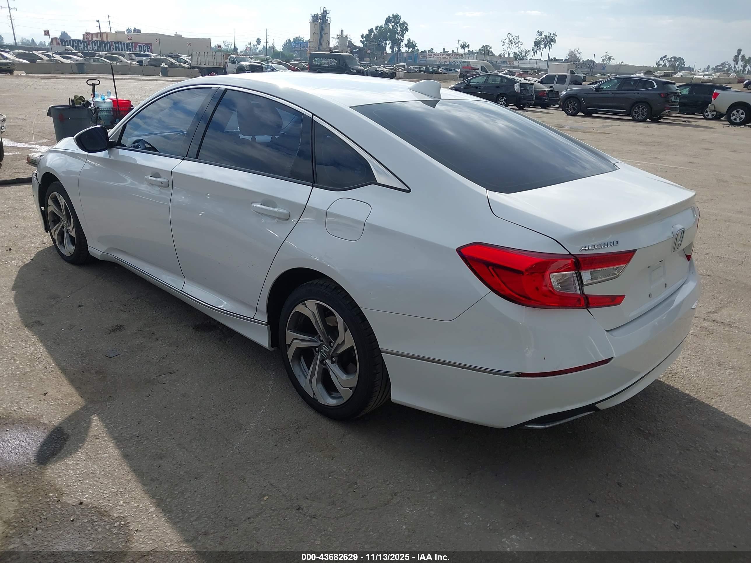 HONDA ACCORD image 3