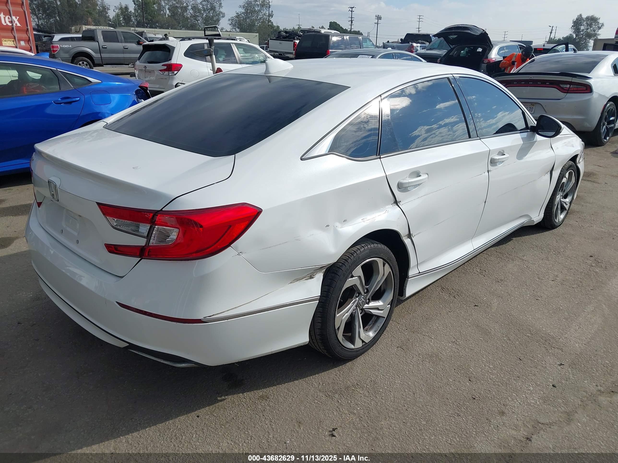 HONDA ACCORD image 4