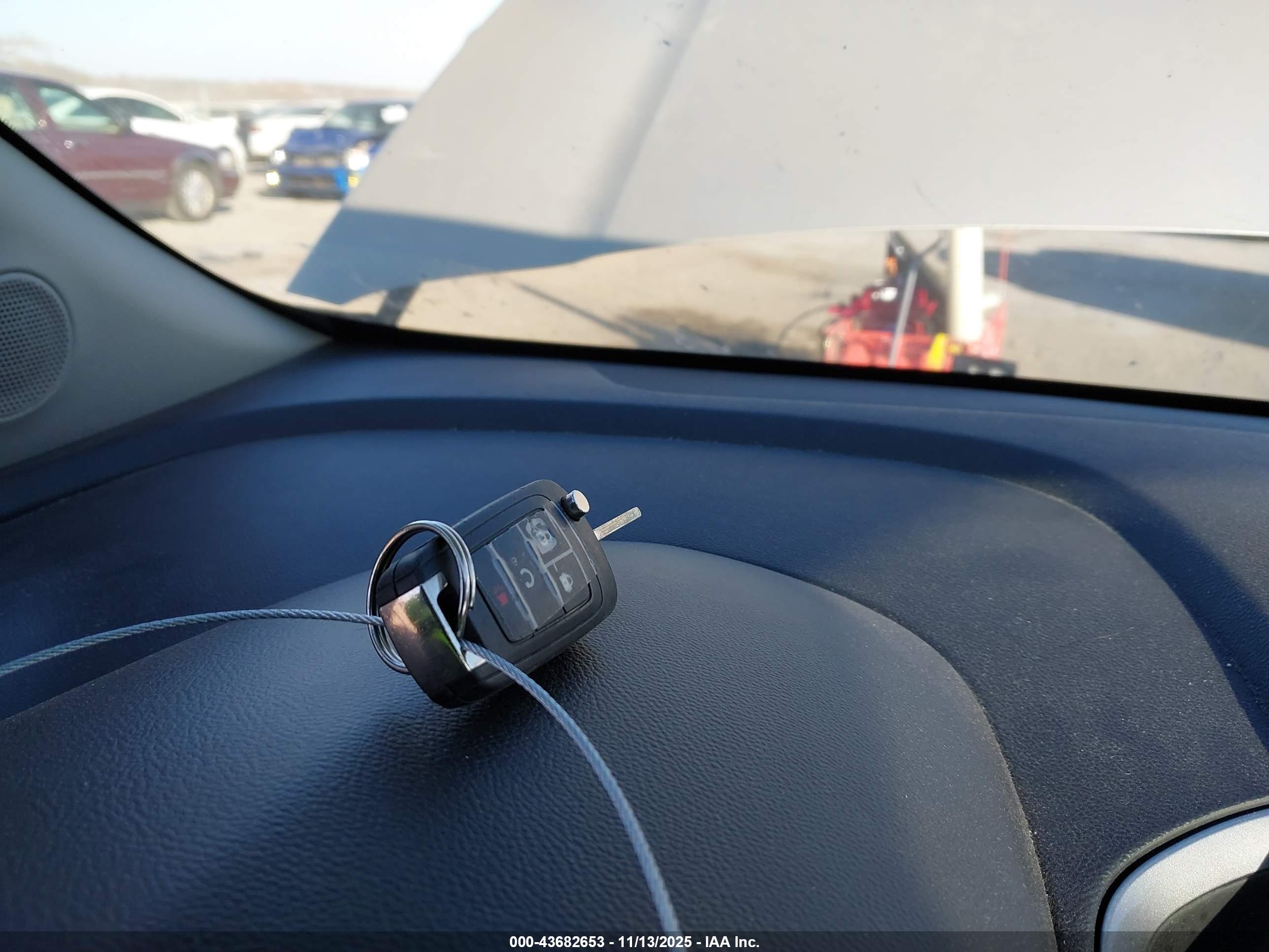 CHEVROLET TRAX image 11