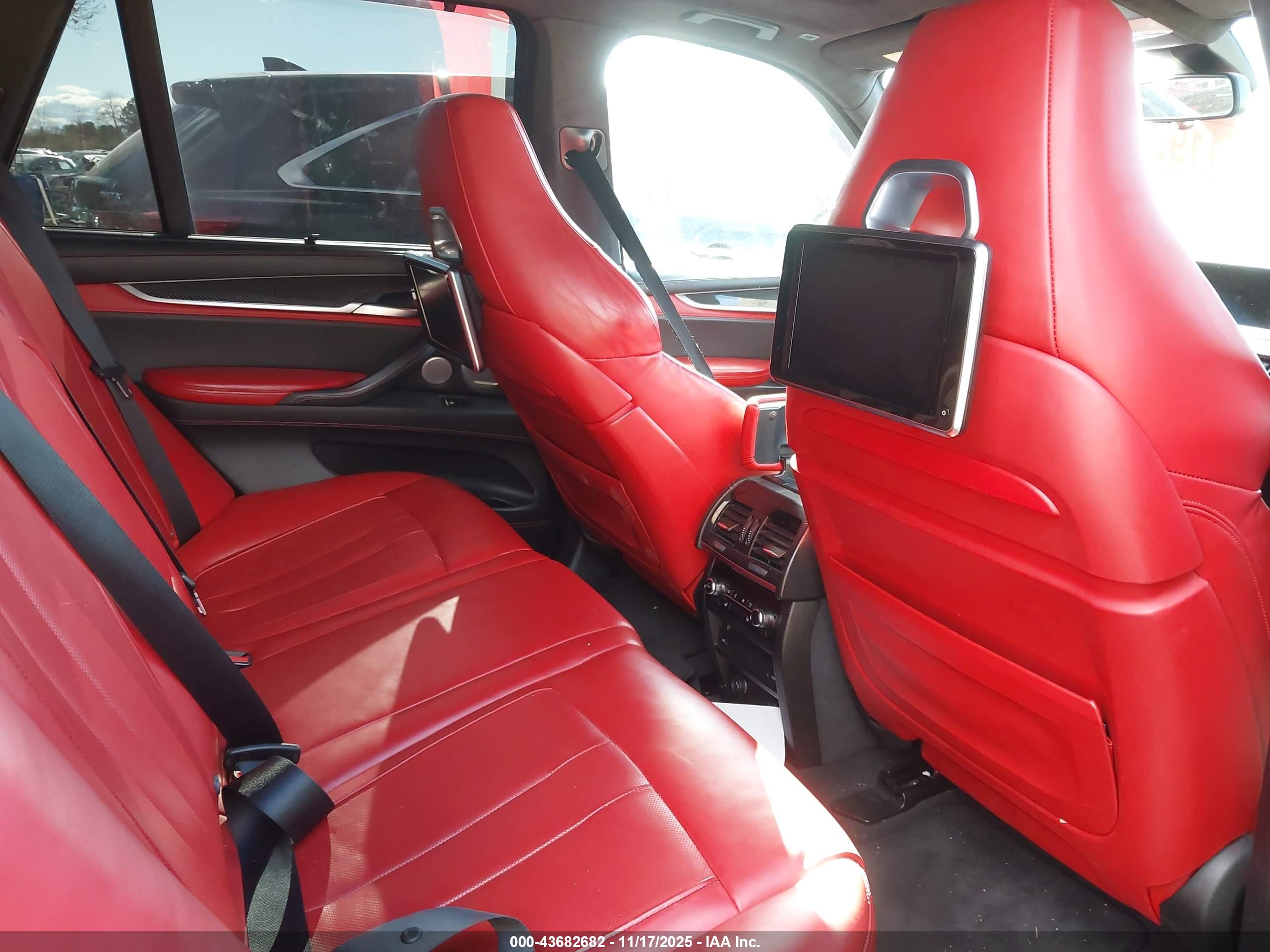 BMW X5 image 8