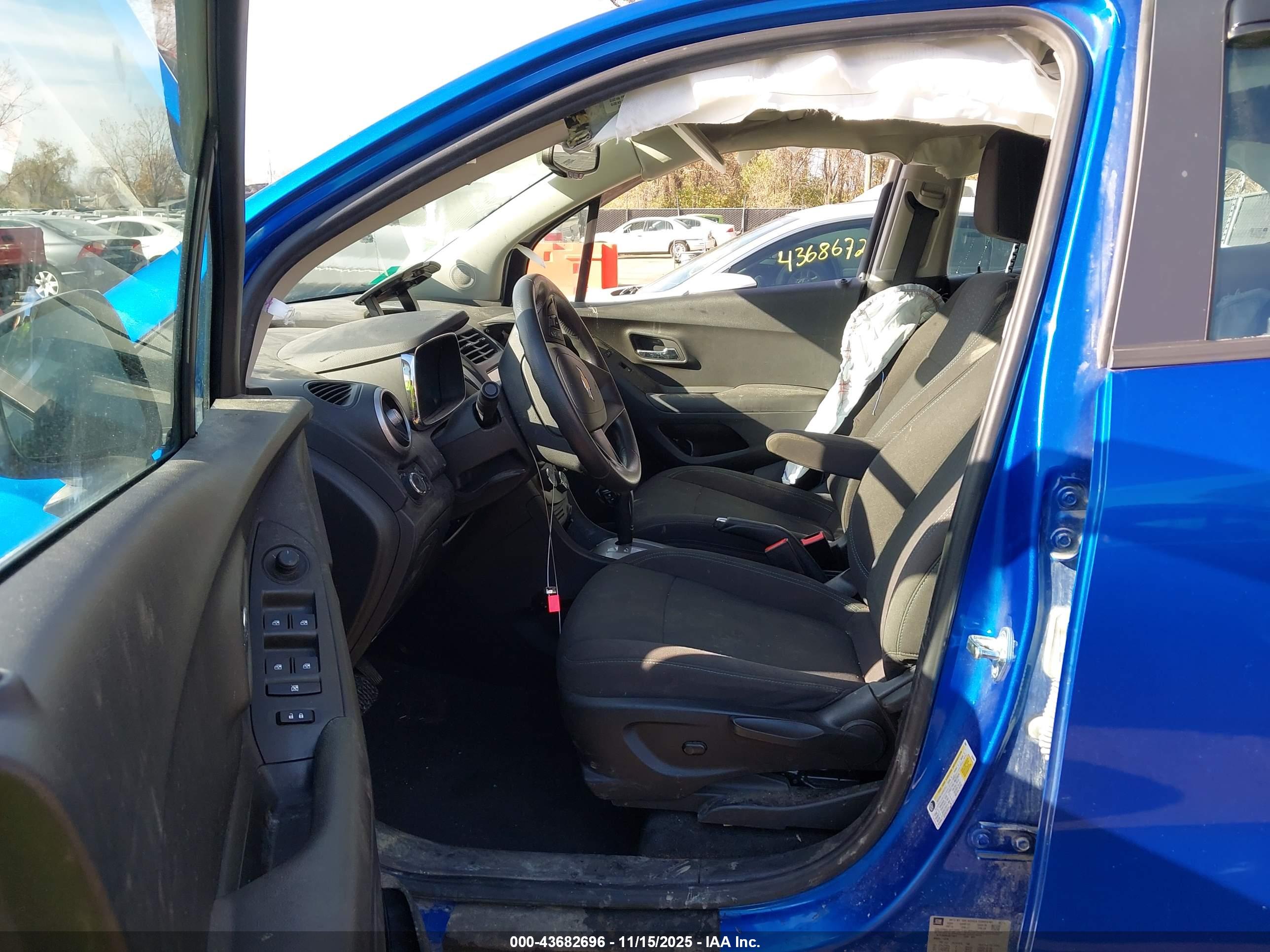 CHEVROLET TRAX image 5