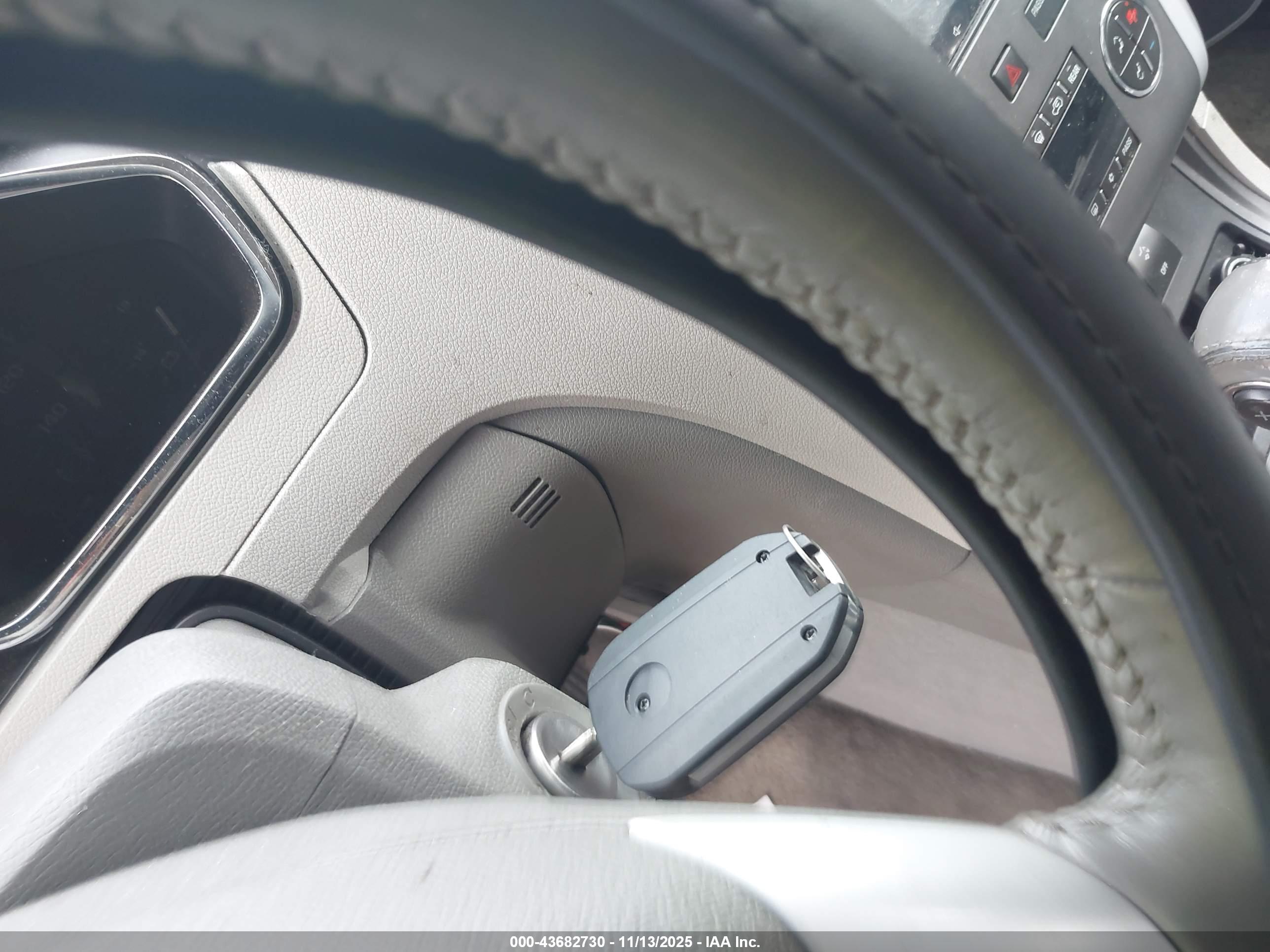 CHEVROLET TRAVERSE image 11