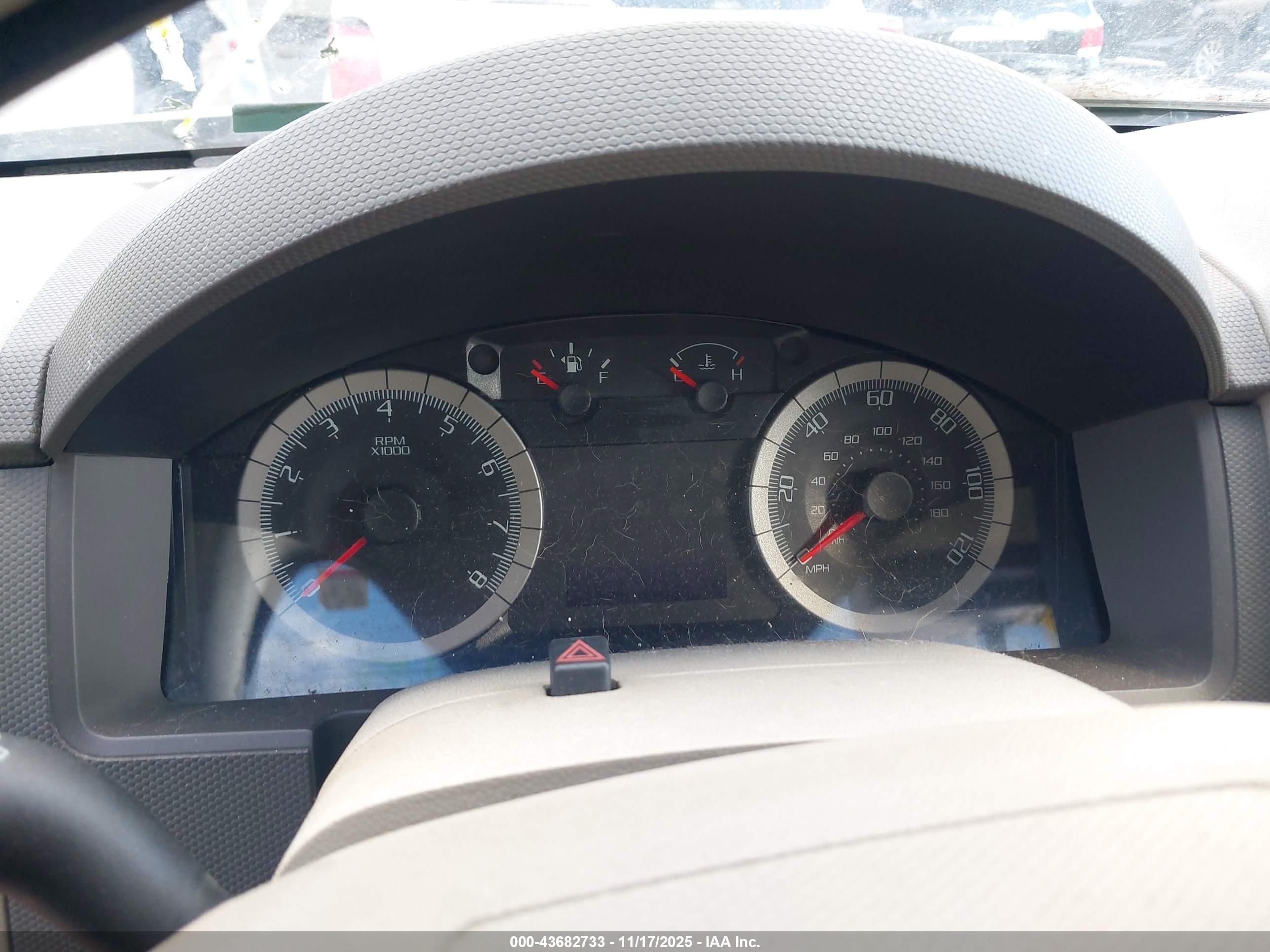 FORD ESCAPE image 7