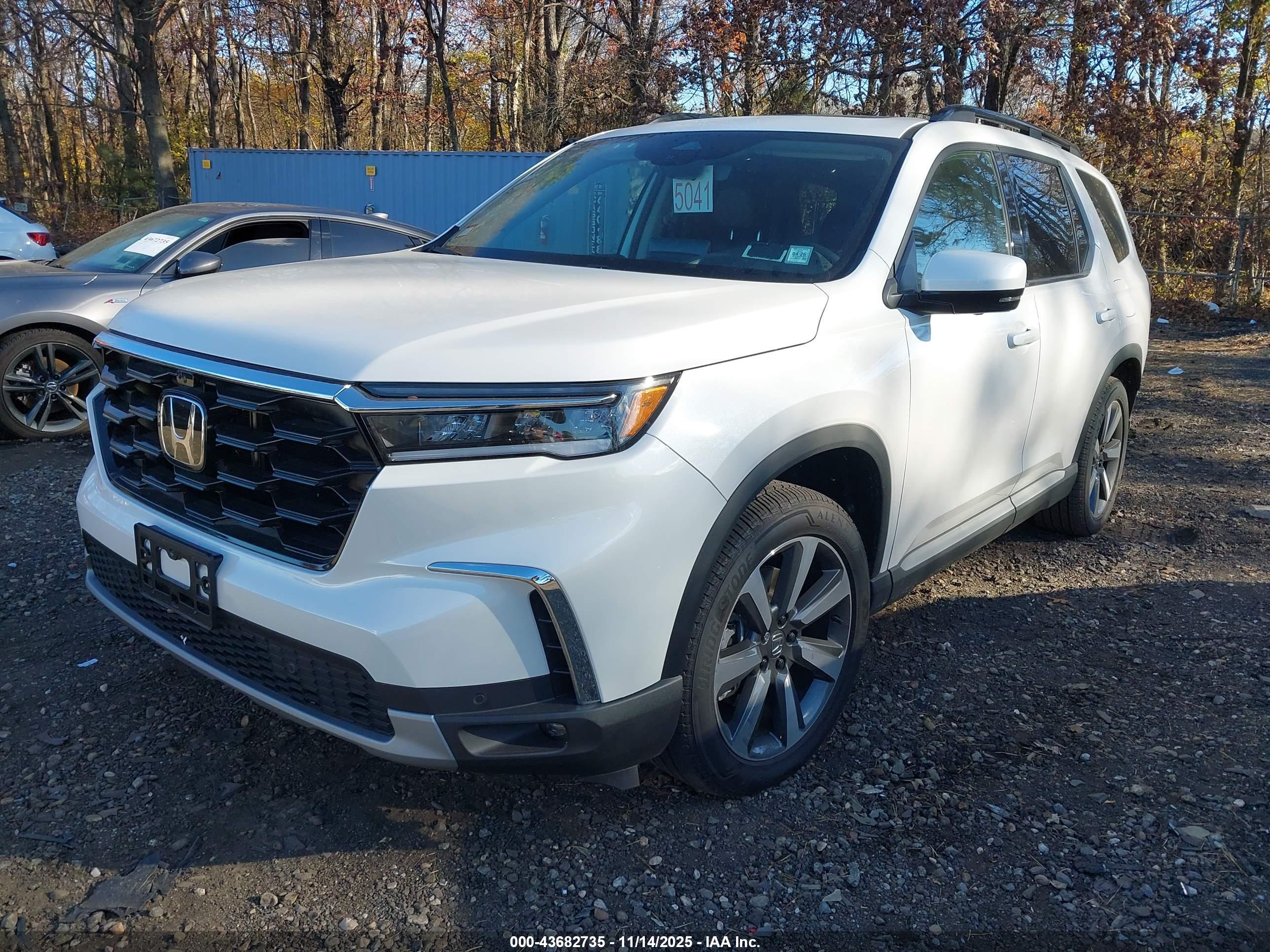 HONDA PILOT image 2