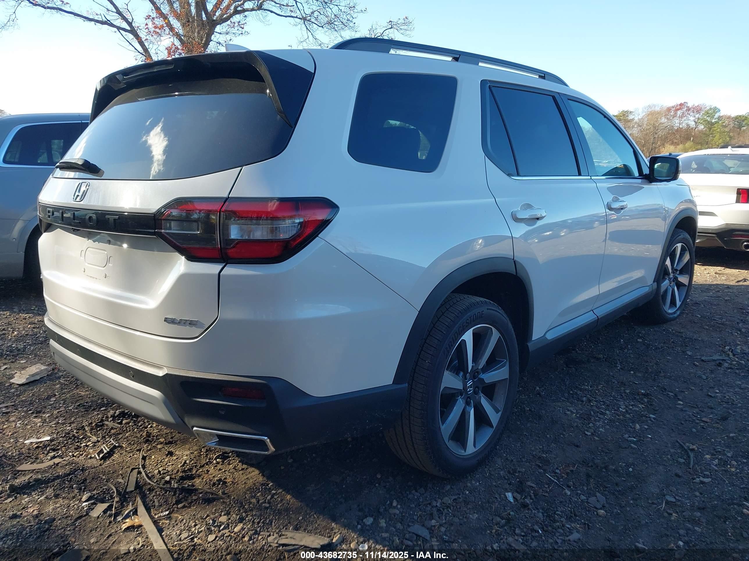 HONDA PILOT image 4