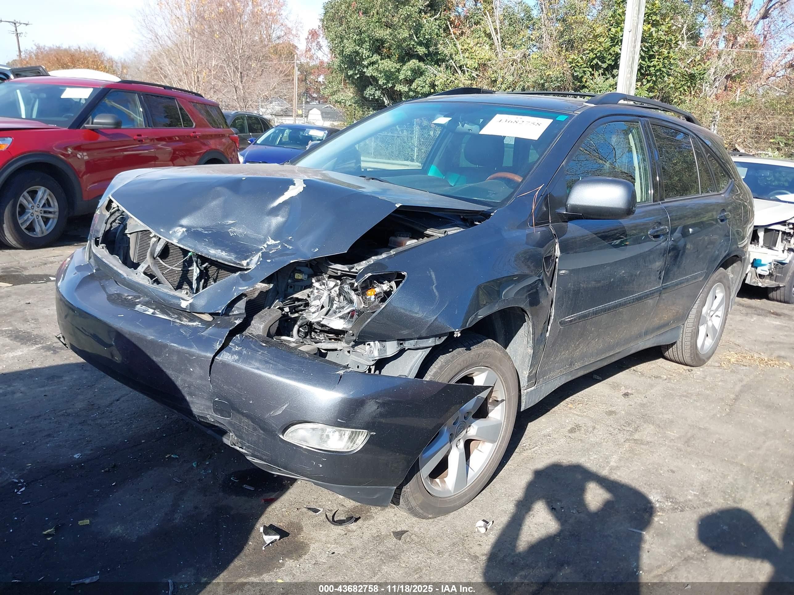 LEXUS RX image 2
