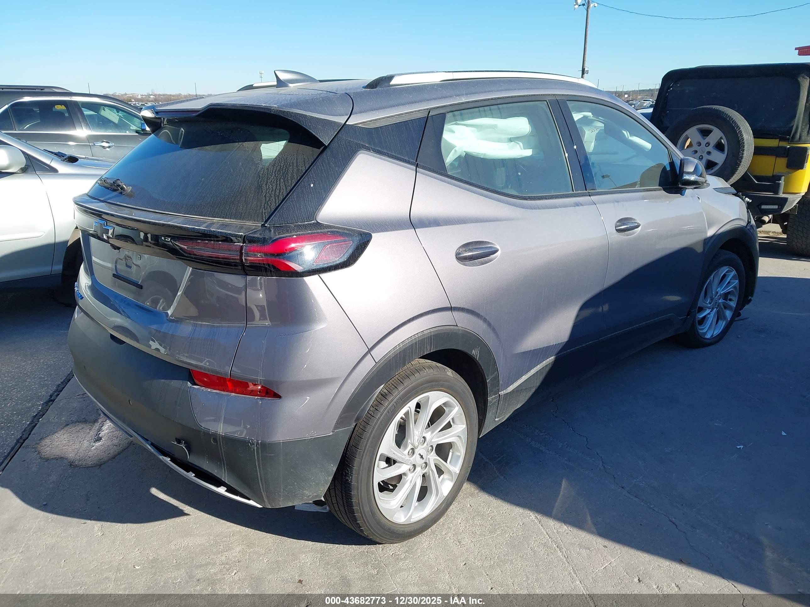 CHEVROLET BOLT image 4