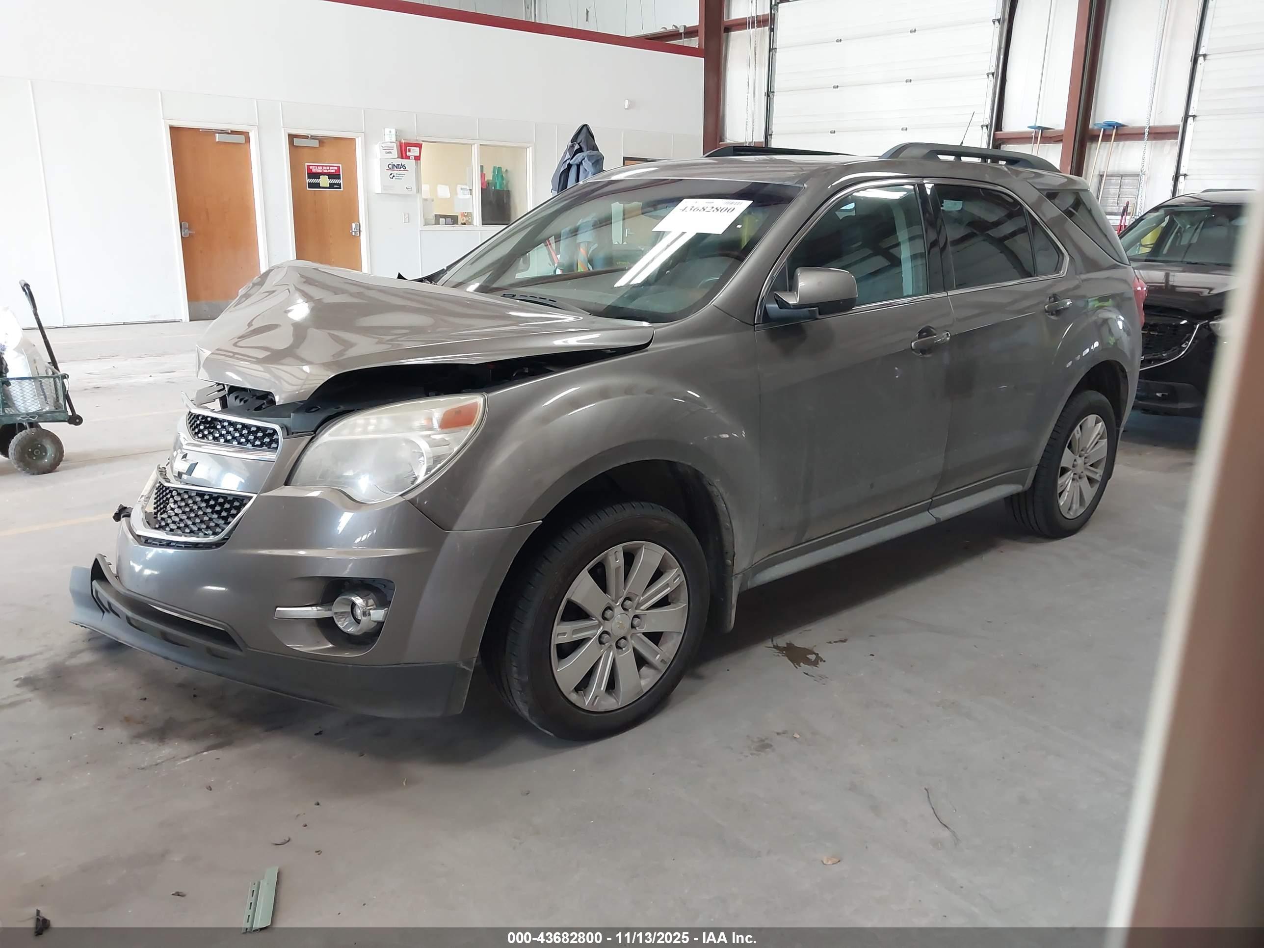 CHEVROLET EQUINOX image 2