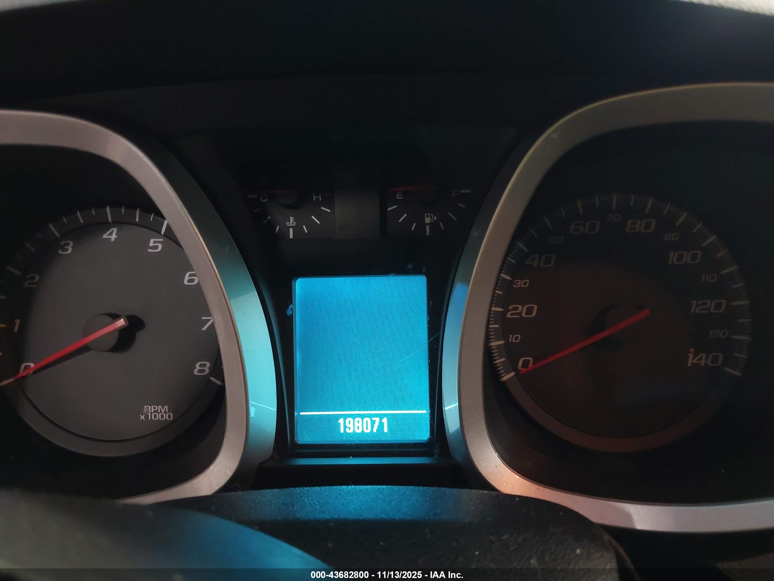 CHEVROLET EQUINOX image 7