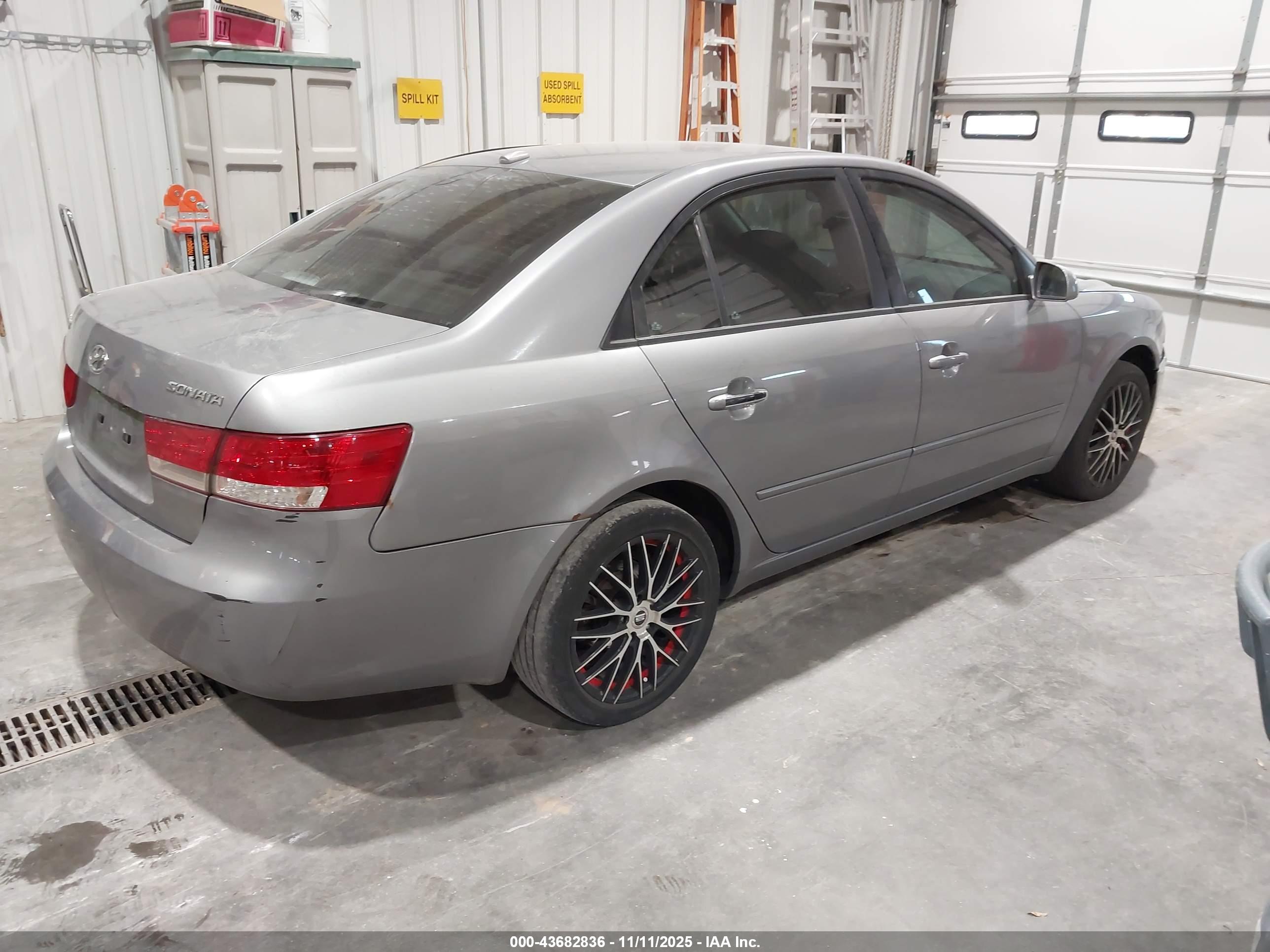HYUNDAI SONATA image 4