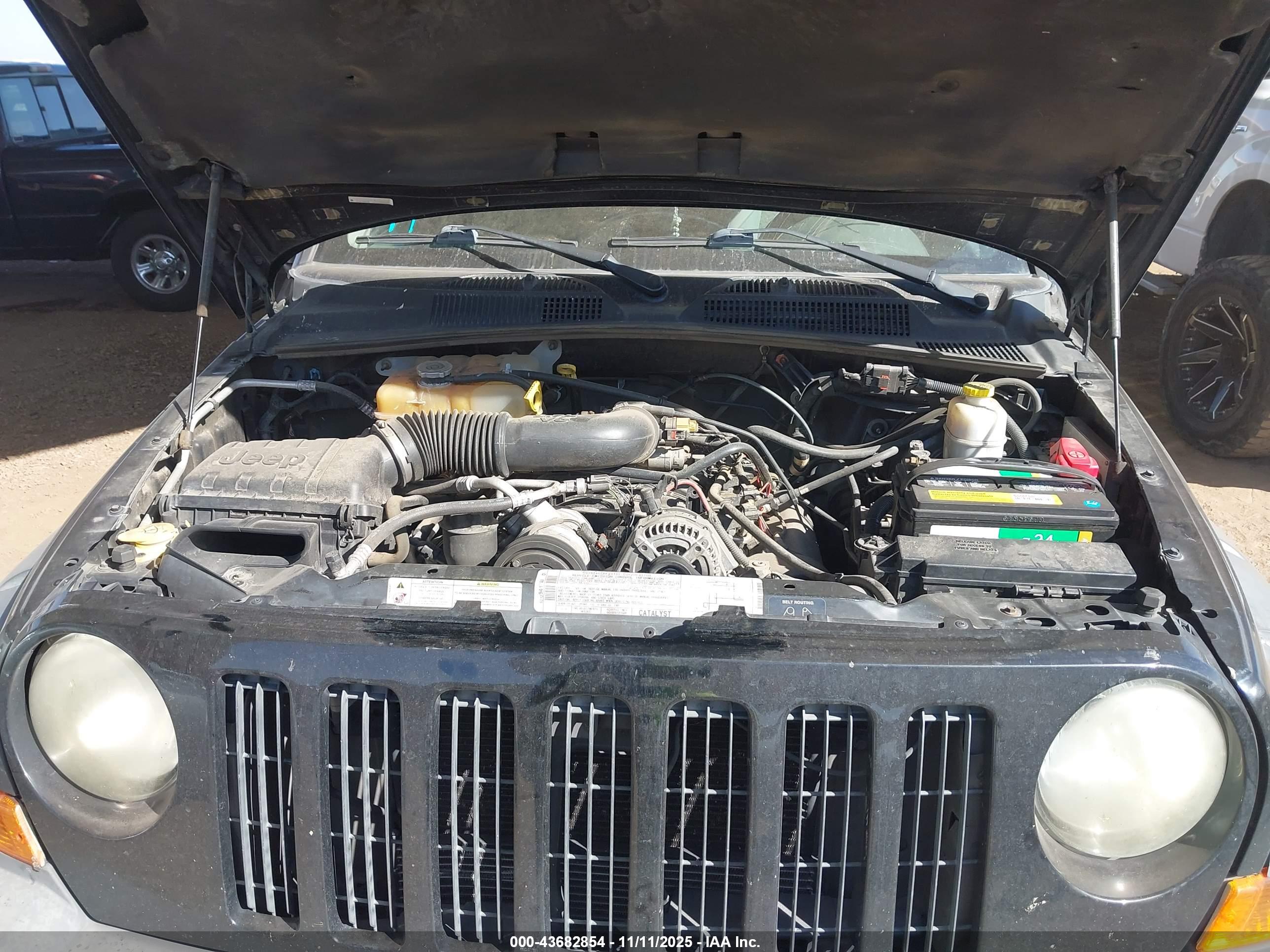 JEEP LIBERTY image 10