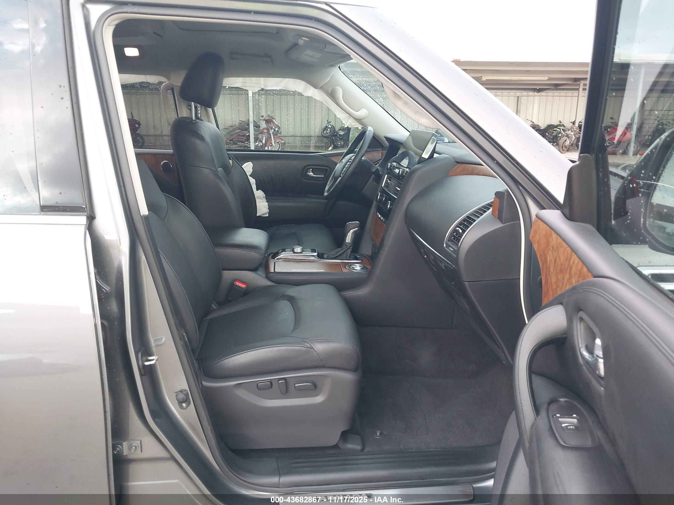 NISSAN ARMADA image 5