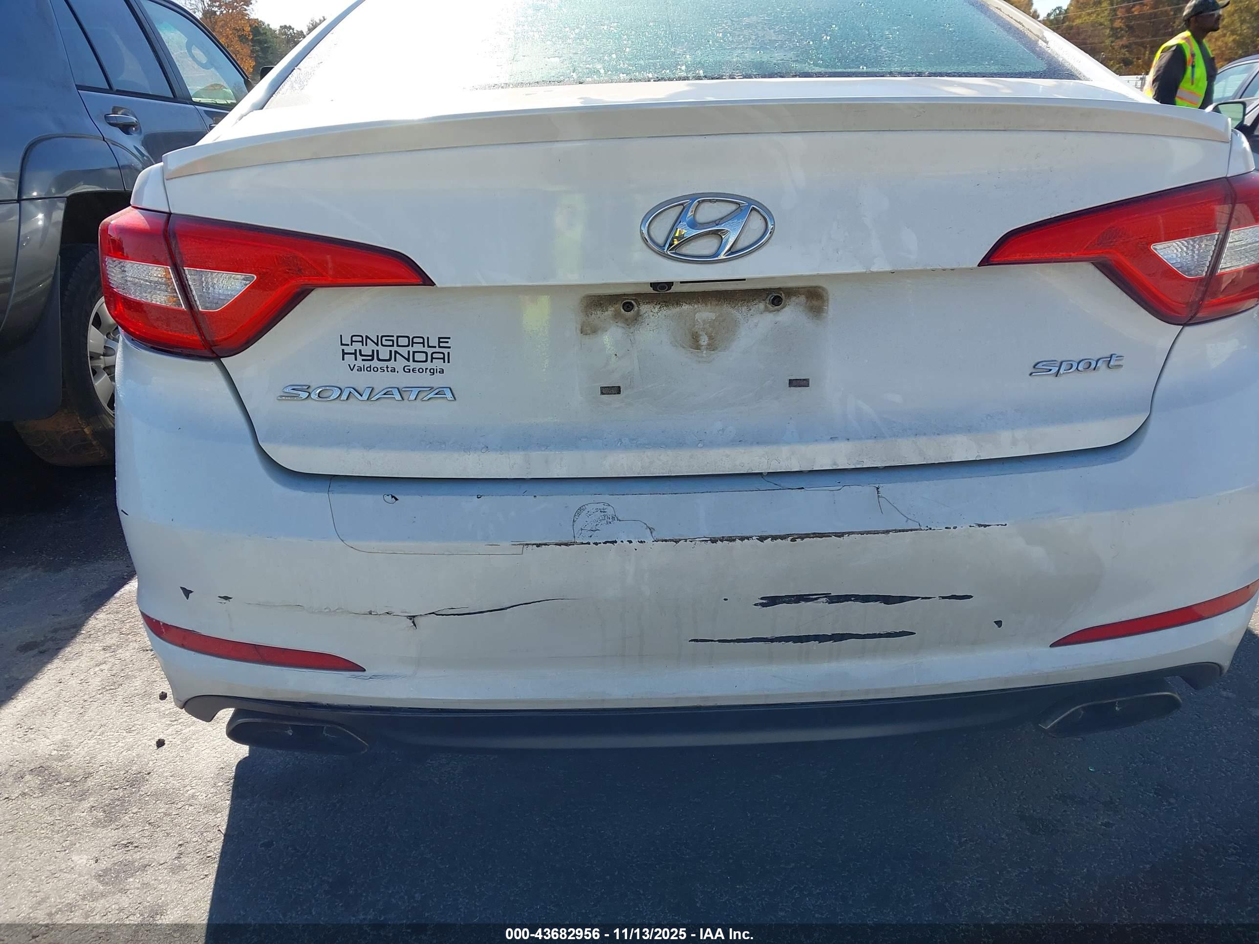 HYUNDAI SONATA image 6
