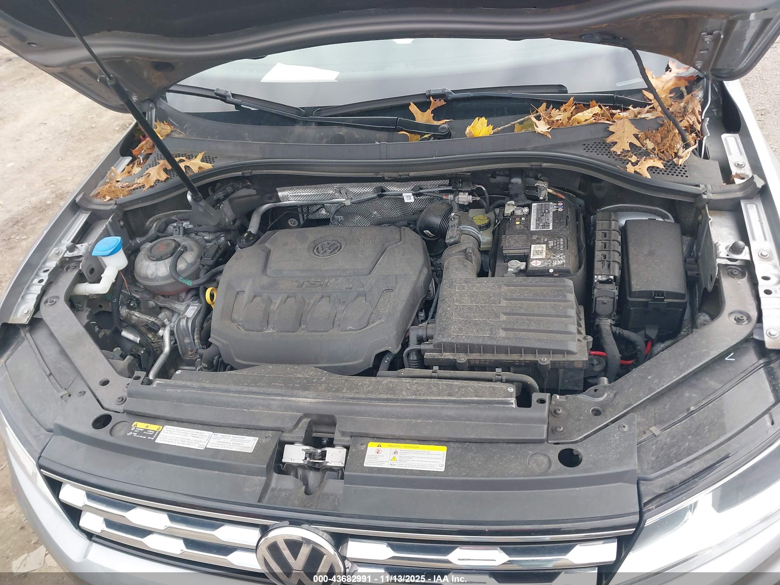 VOLKSWAGEN TIGUAN image 10