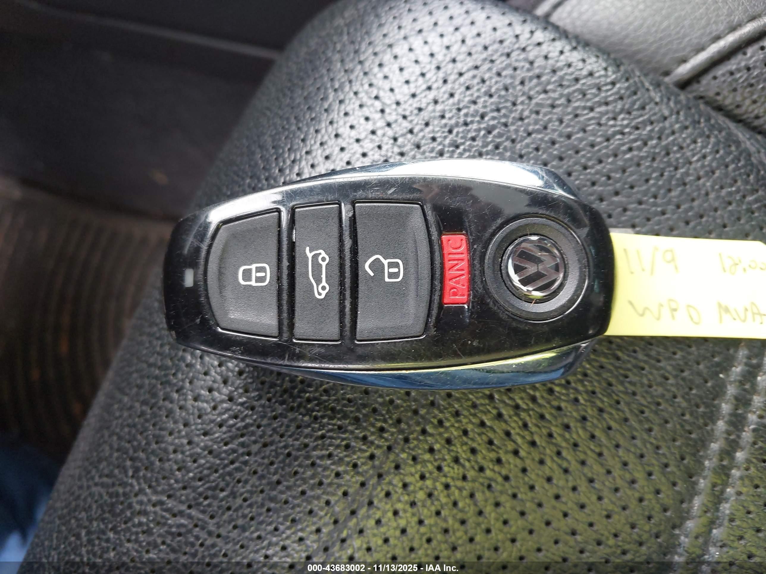 VOLKSWAGEN TOUAREG image 11