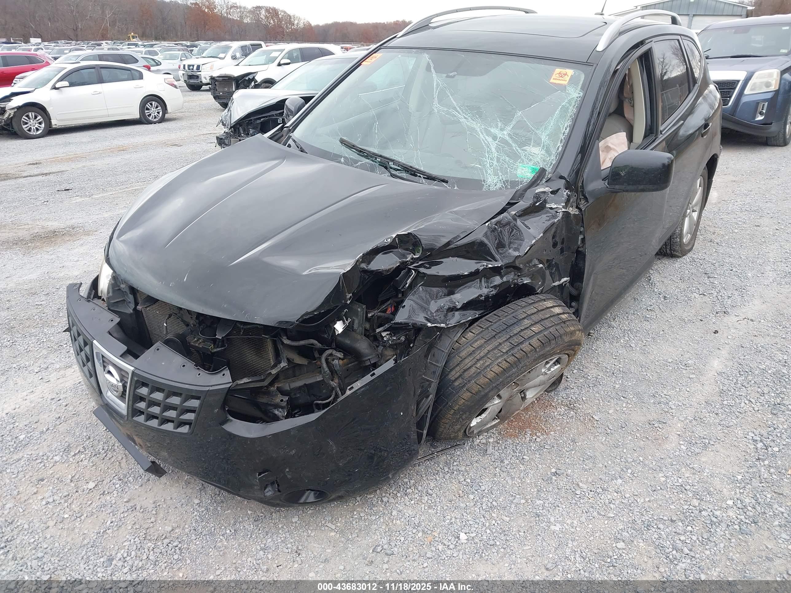 NISSAN ROGUE image 6