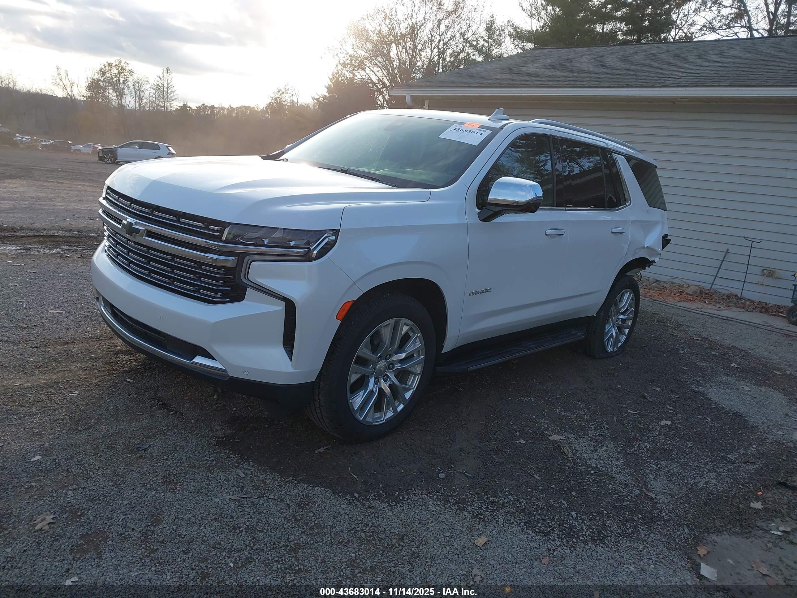 CHEVROLET TAHOE image 2