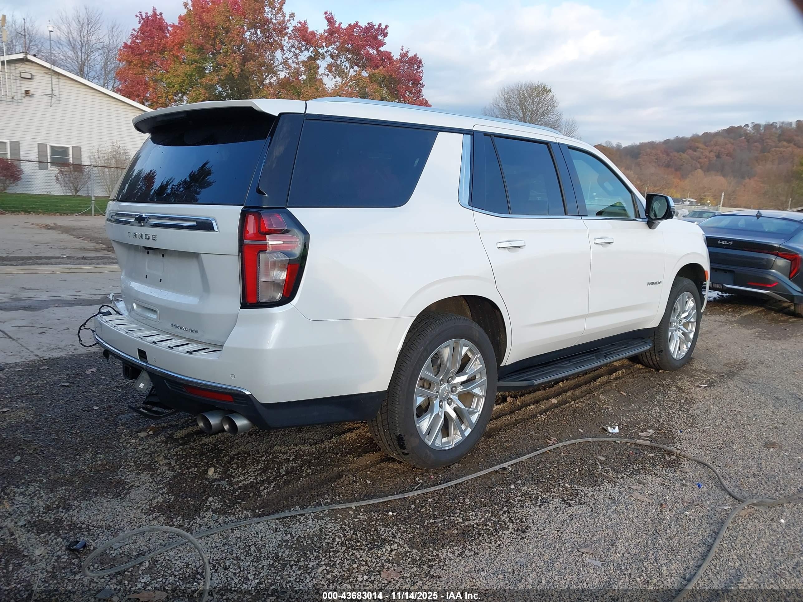 CHEVROLET TAHOE image 4