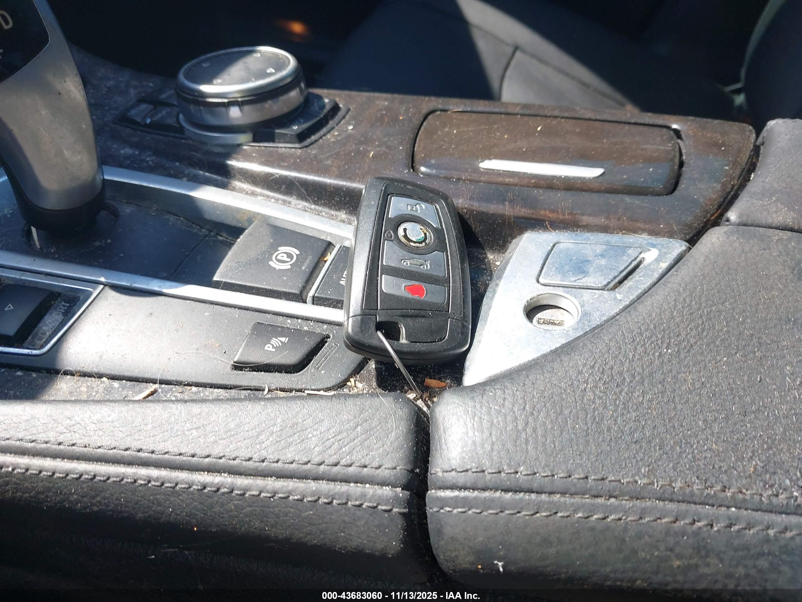BMW 528I image 11