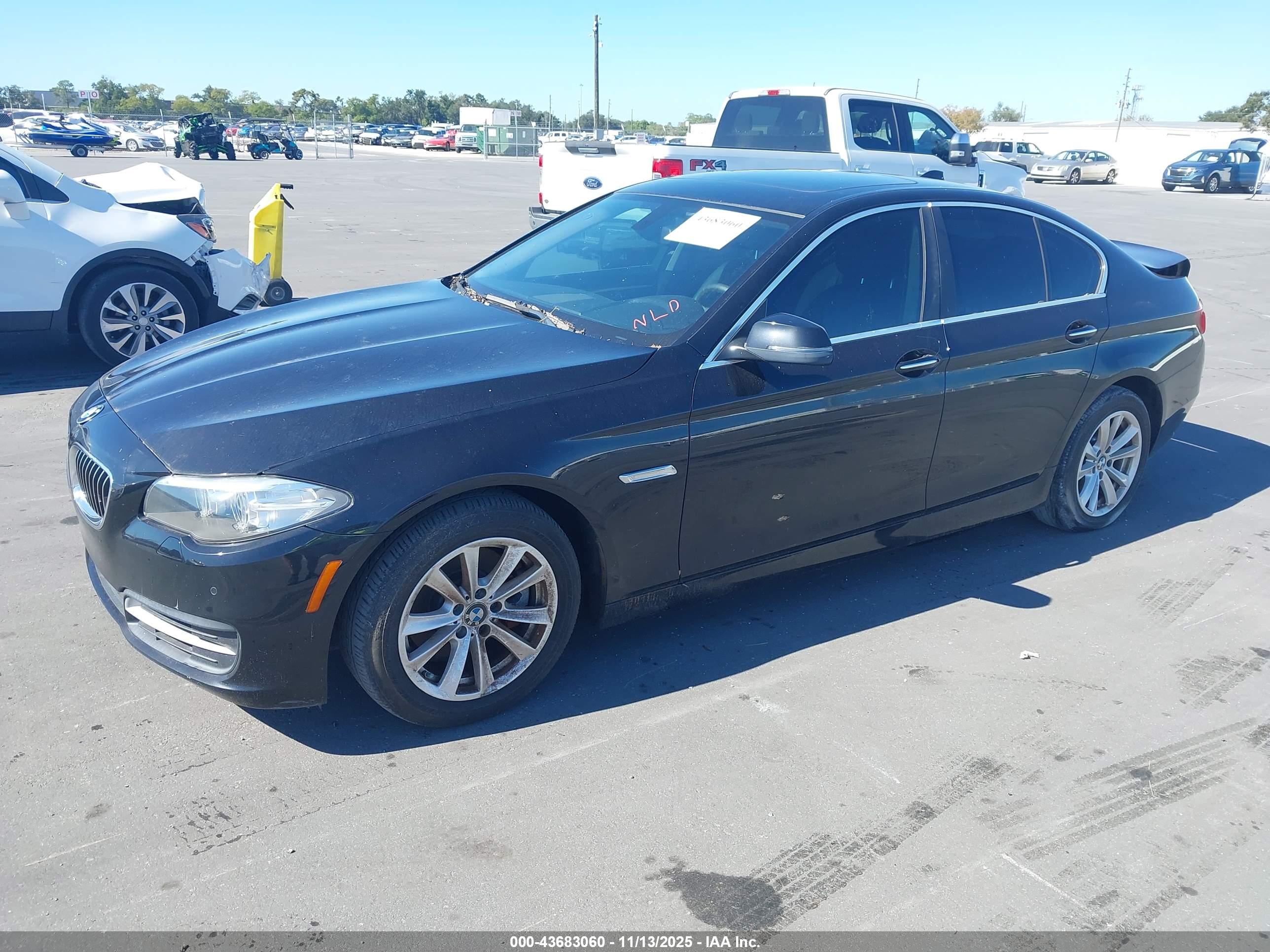 BMW 528I image 2