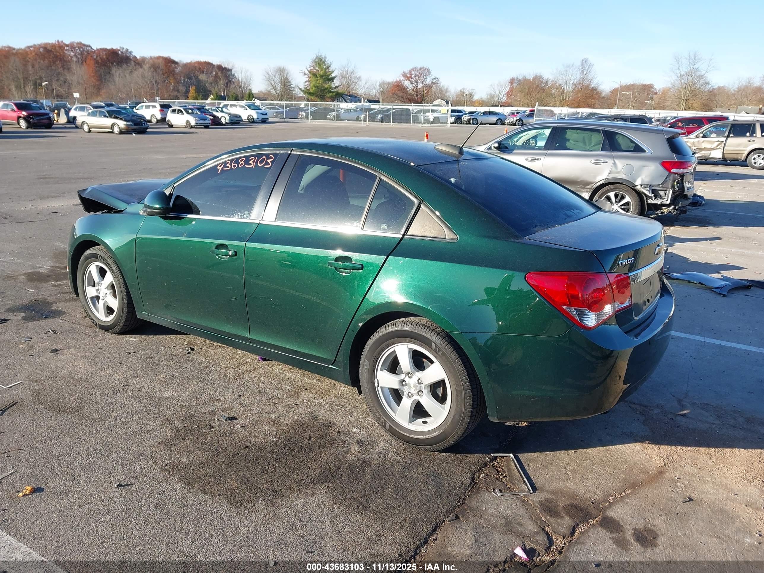 CHEVROLET CRUZE image 3
